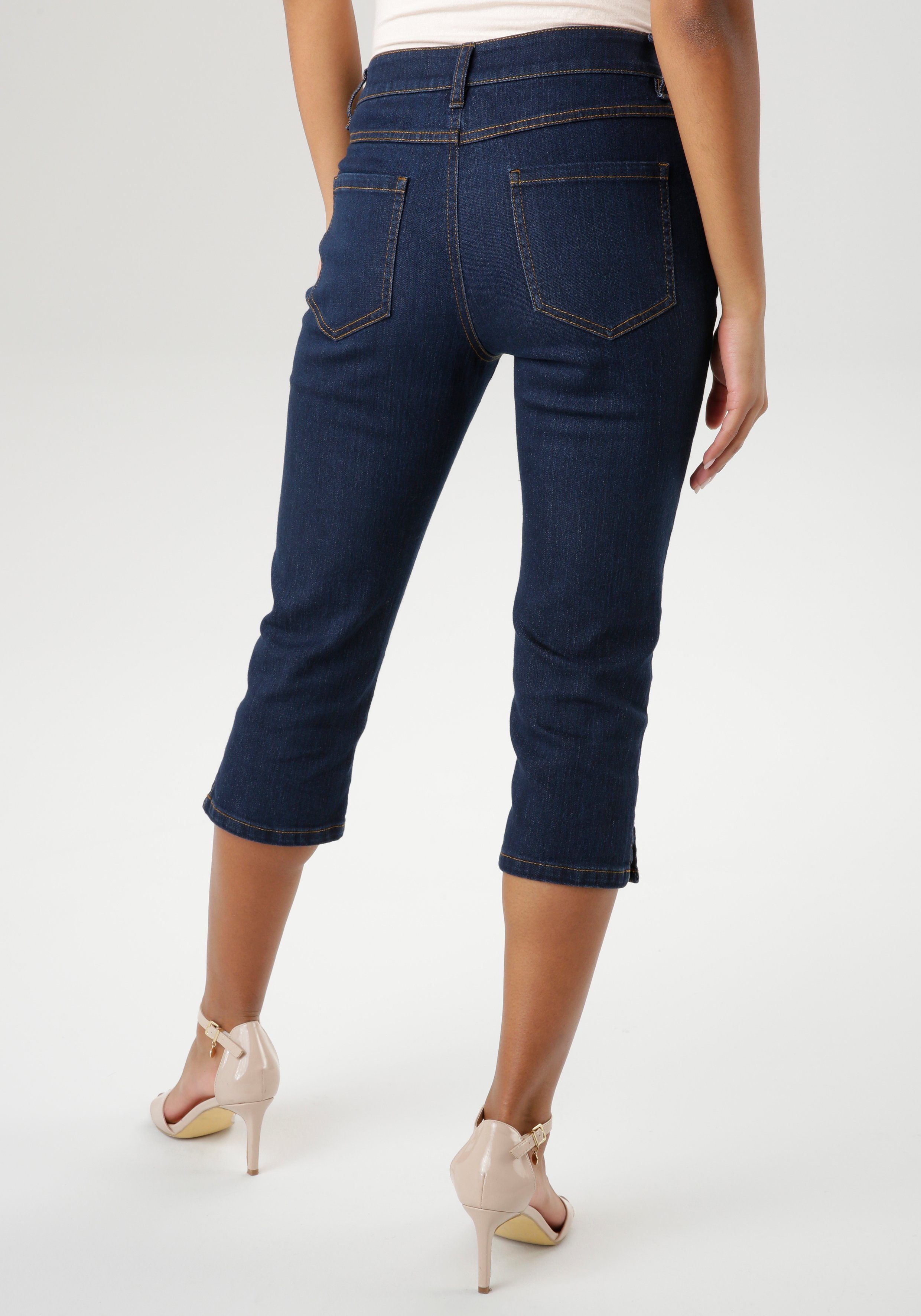 Aniston SELECTED Capri jeans met normale taille en zijsplitten nieuwe collectie