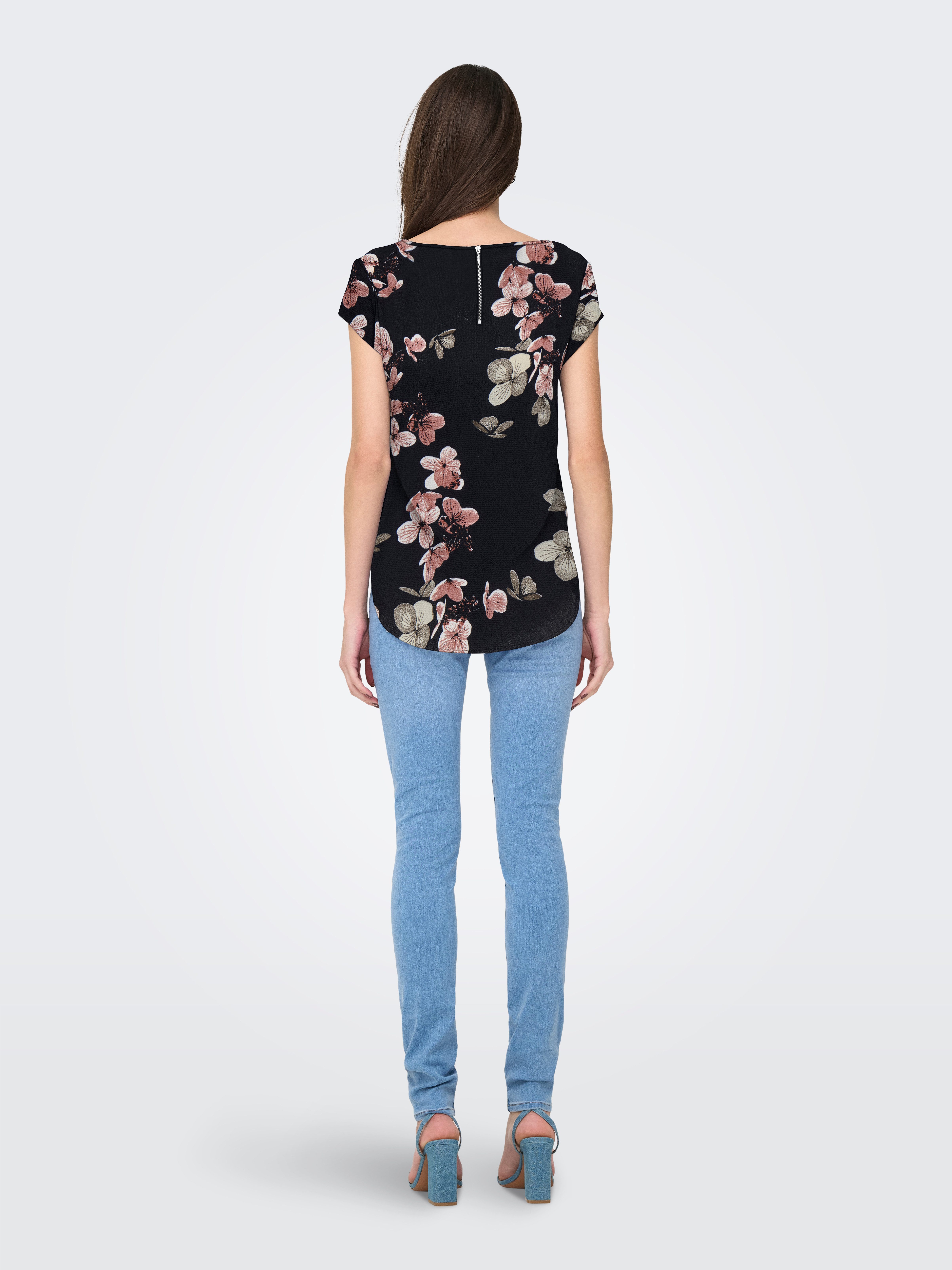 Only Shirtblouse ONLVIC S/S AOP TOP NOOS PTM