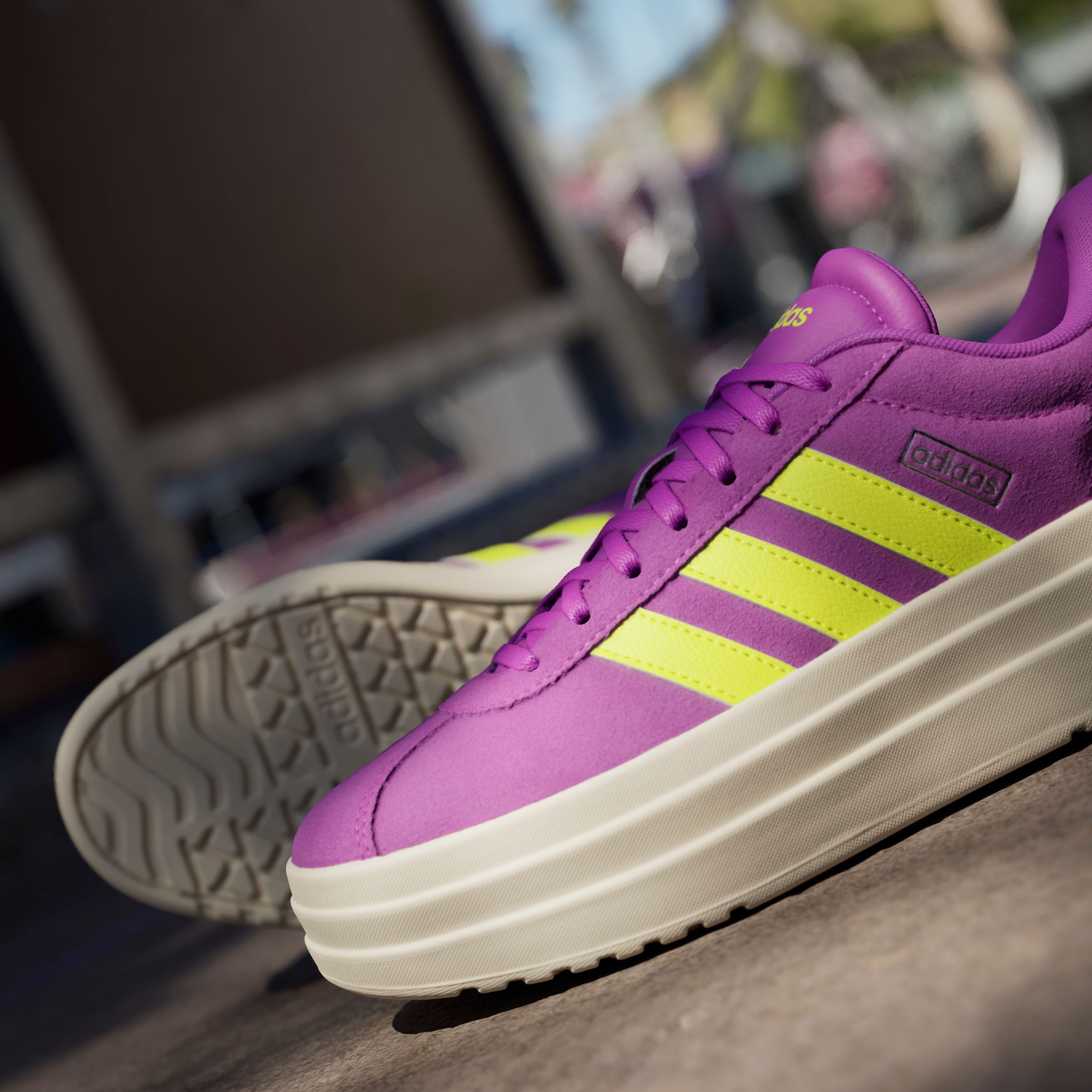 adidas Sportswear Sneakers VL COURT BOLD Design in de voetsporen van de adidas Gazelle Bold