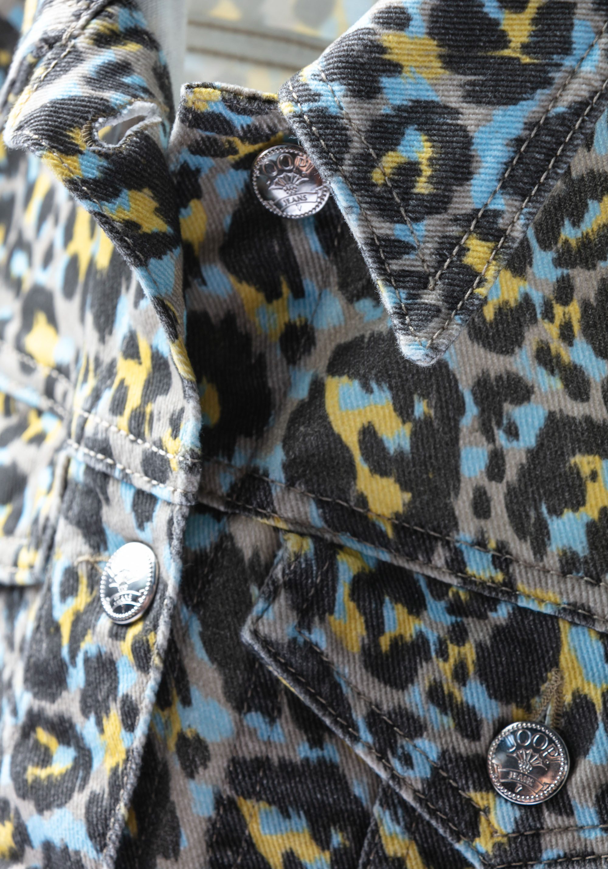 Joop Jeansjack Ike met all-over dierenprint