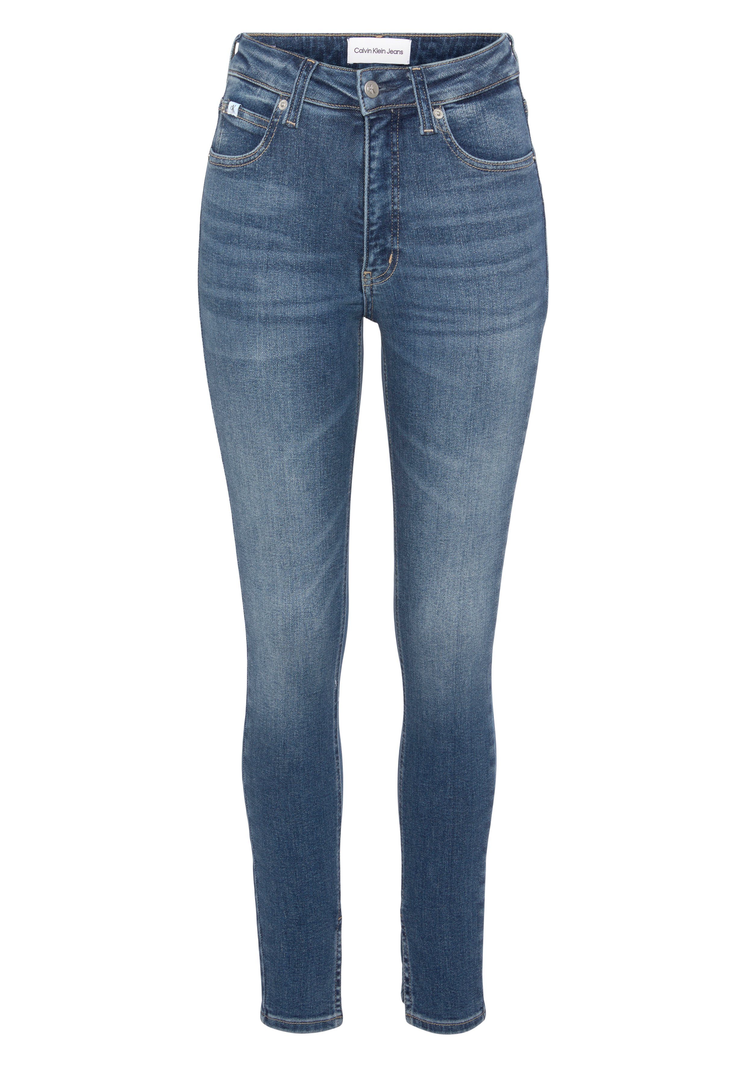 Calvin Klein Skinny fit jeans HIGH RISE SUPER SKINNY ANKLE met calvin klein jeans leren badge op de achterkant van de tailleband