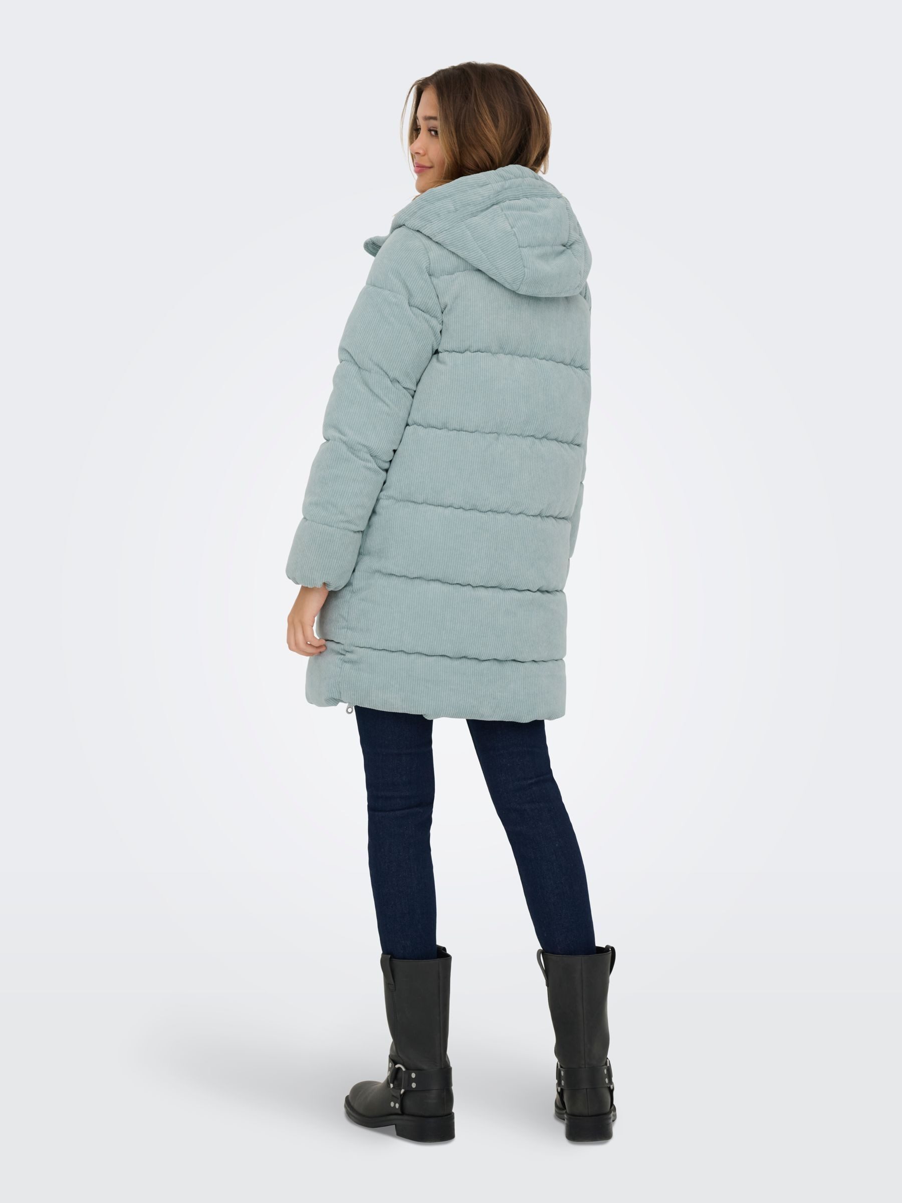 Only Gewatteerde jas ONLDOLLY LONG CORDUROY PUFFER OTW