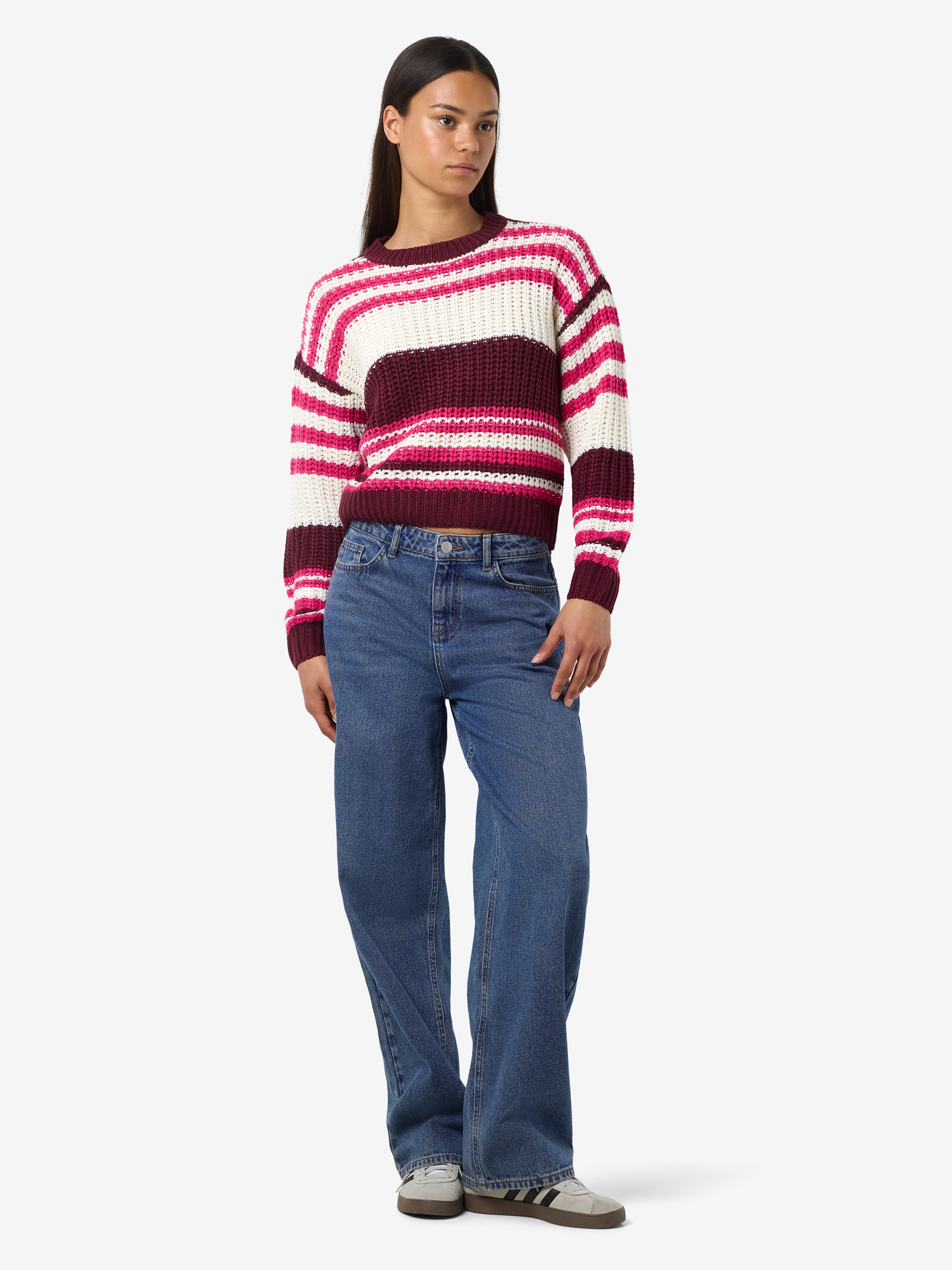 Noisy may Gebreide trui NMCHARLIE L/S O-NECK KNIT NOOS