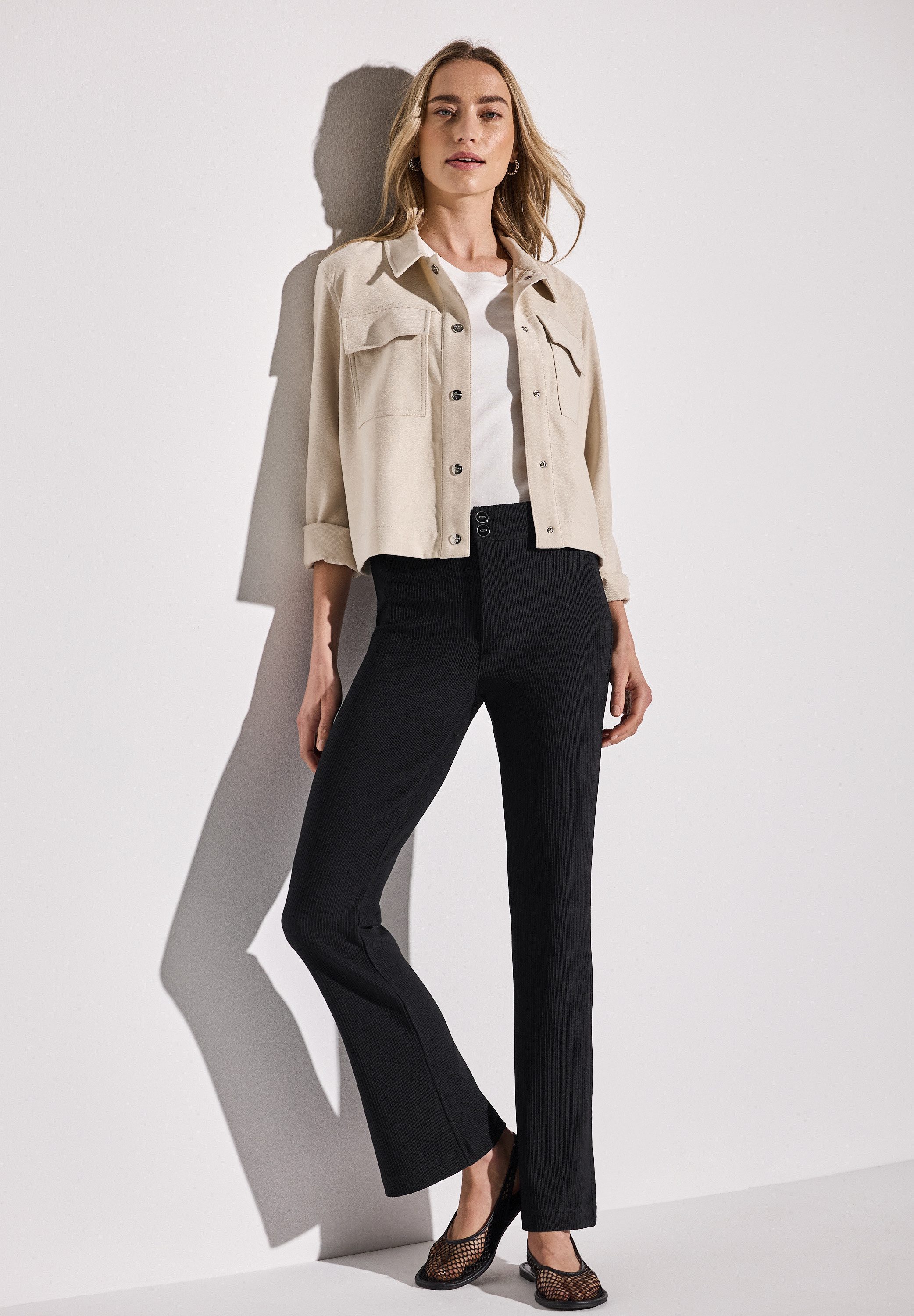 STREET ONE Bootcutbroek Style Hope in skinny fit en met structuur-uiterlijk