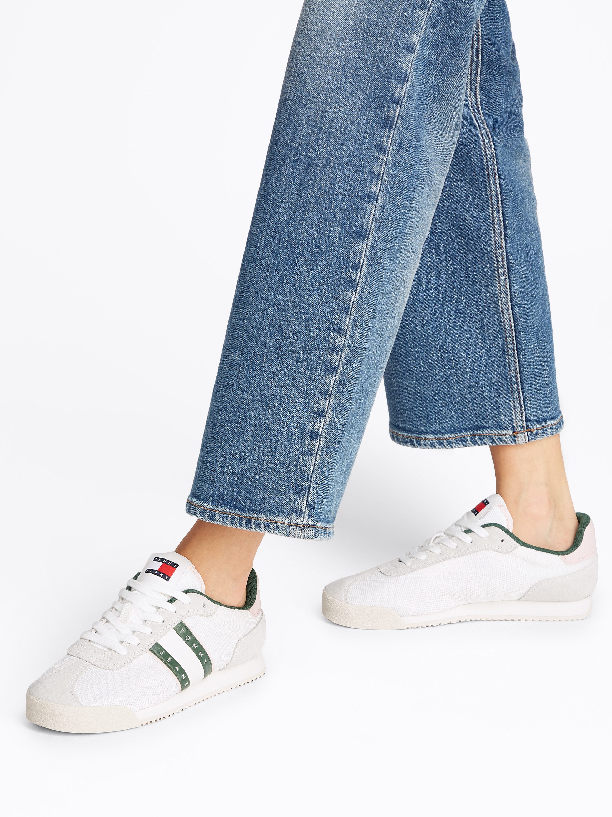TOMMY JEANS Sneakers TJW LOW PROFILE RUNNER , vrijetijdsmode, lage schoen, veterschoen met contrasterende afwerking
