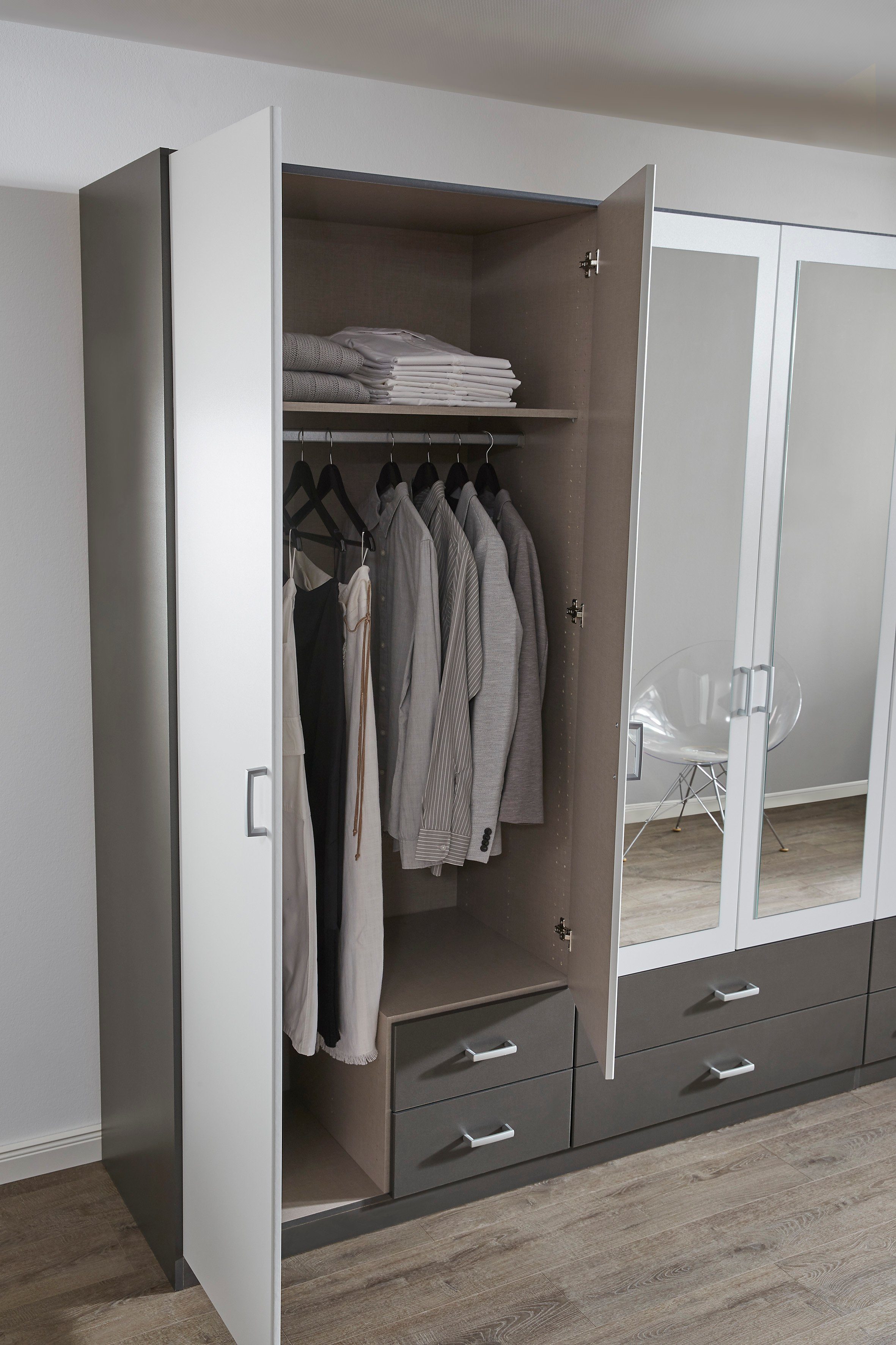 rauch Kledingkast Kast Garderobe Wasmand GAMMA in 3 Breedtes veel opbergruimte met 6 lades, met spiegel topseller made in germany