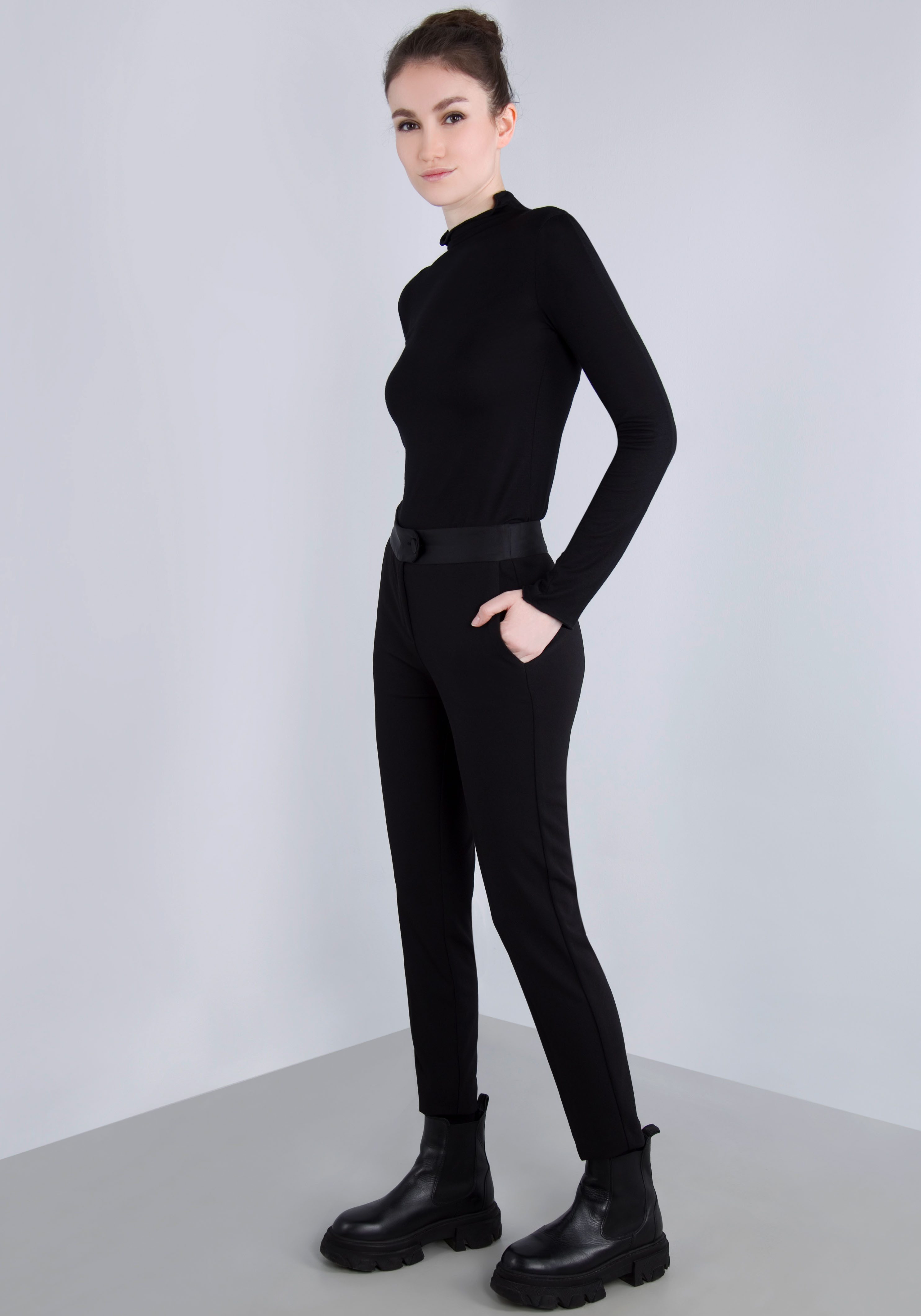 IMPERIAL Pantalon smalle verkorte broek met satijnen band