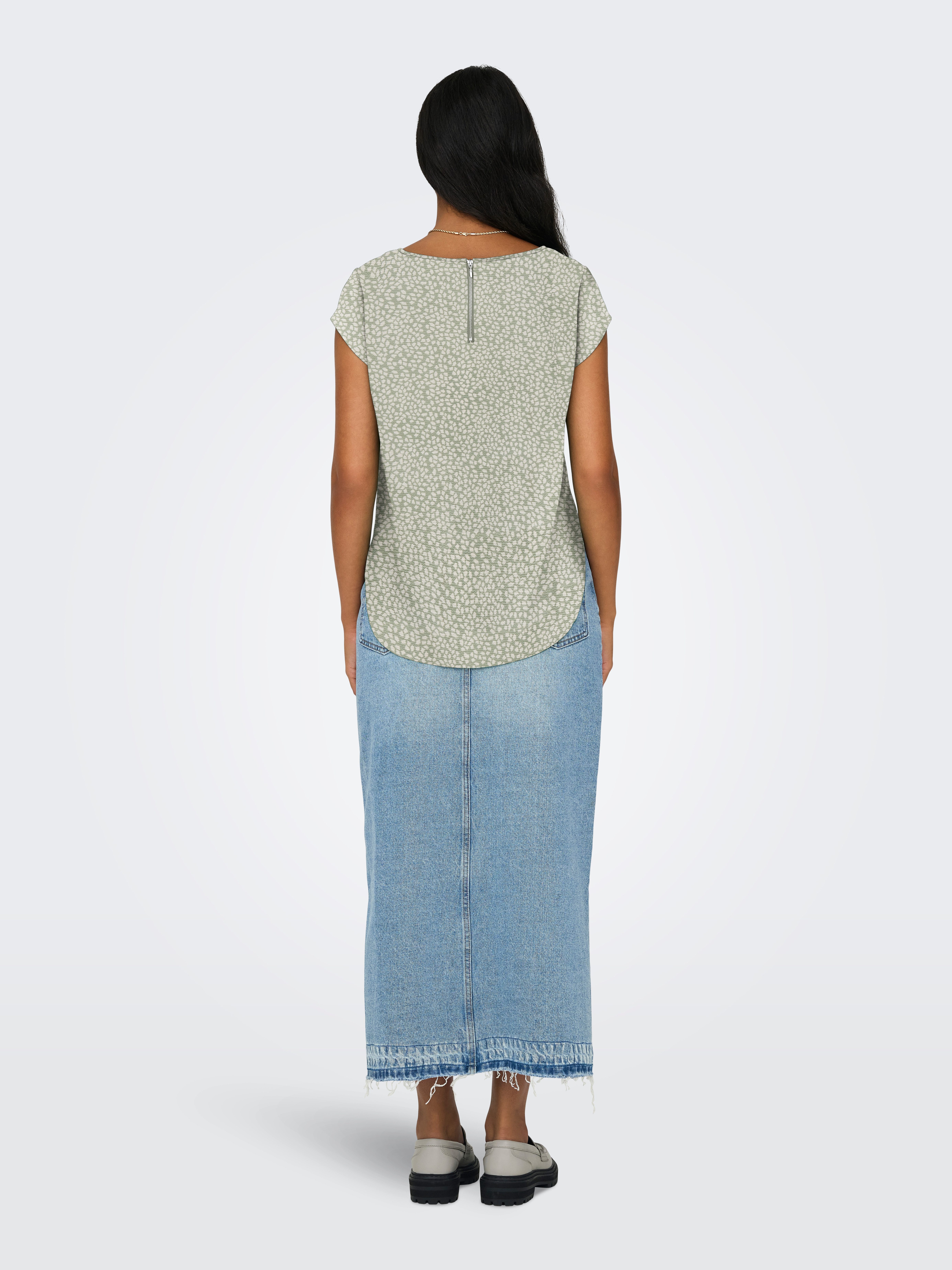 Only Shirtblouse ONLVIC S/S AOP TOP NOOS PTM