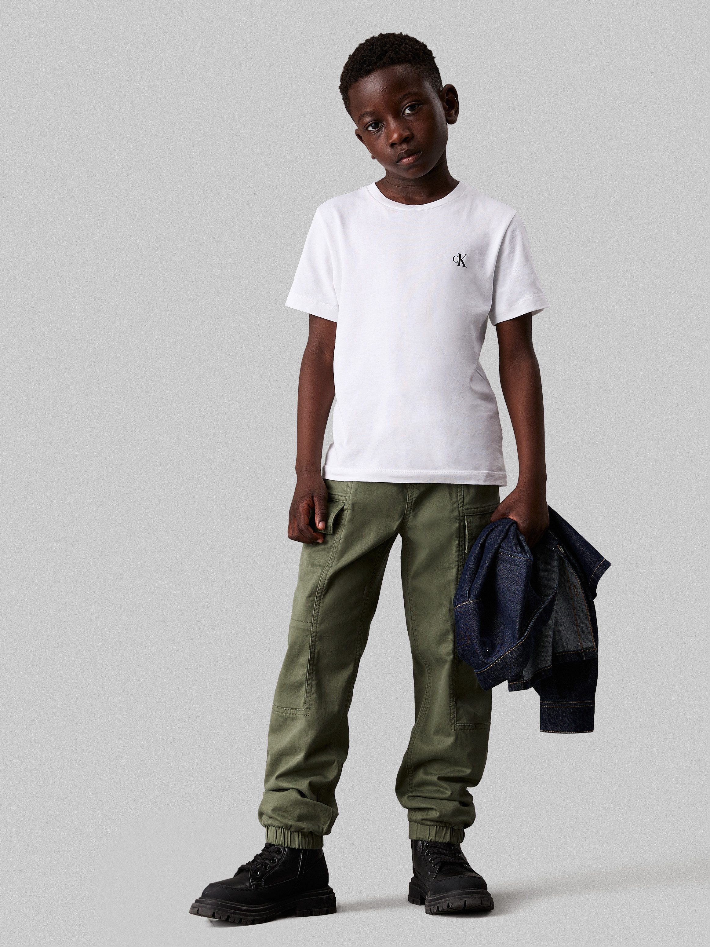 Calvin Klein Sweatbroek ESSENTIAL WOVEN CARGO PANTS voor kinderen tot 16 jaar met logo-print