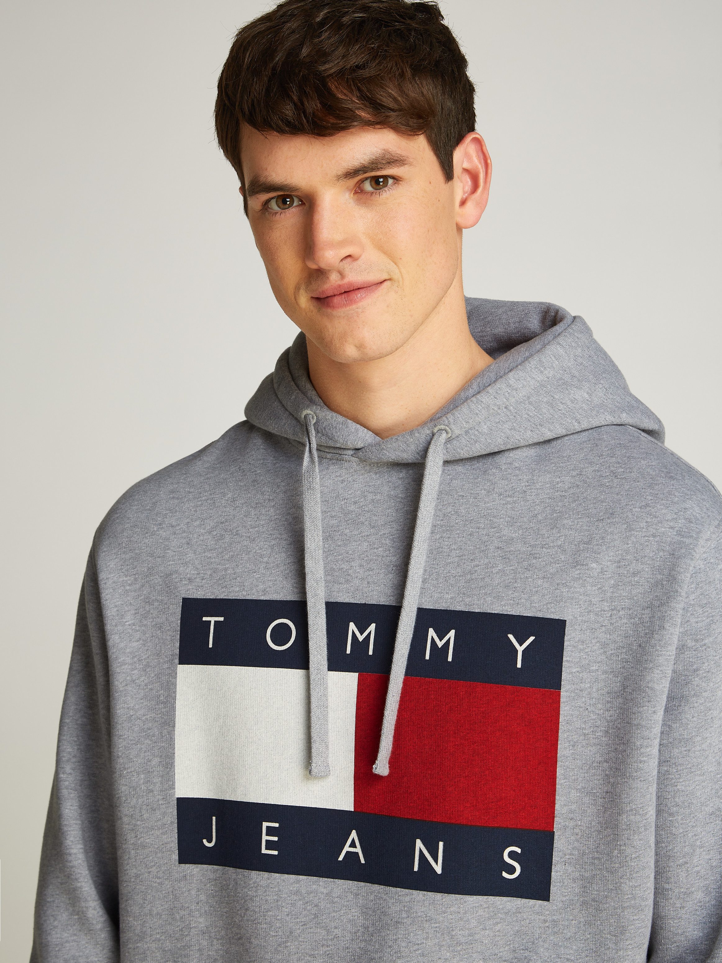 TOMMY JEANS Hoodie TJM MELANGE FLAG HOODIE