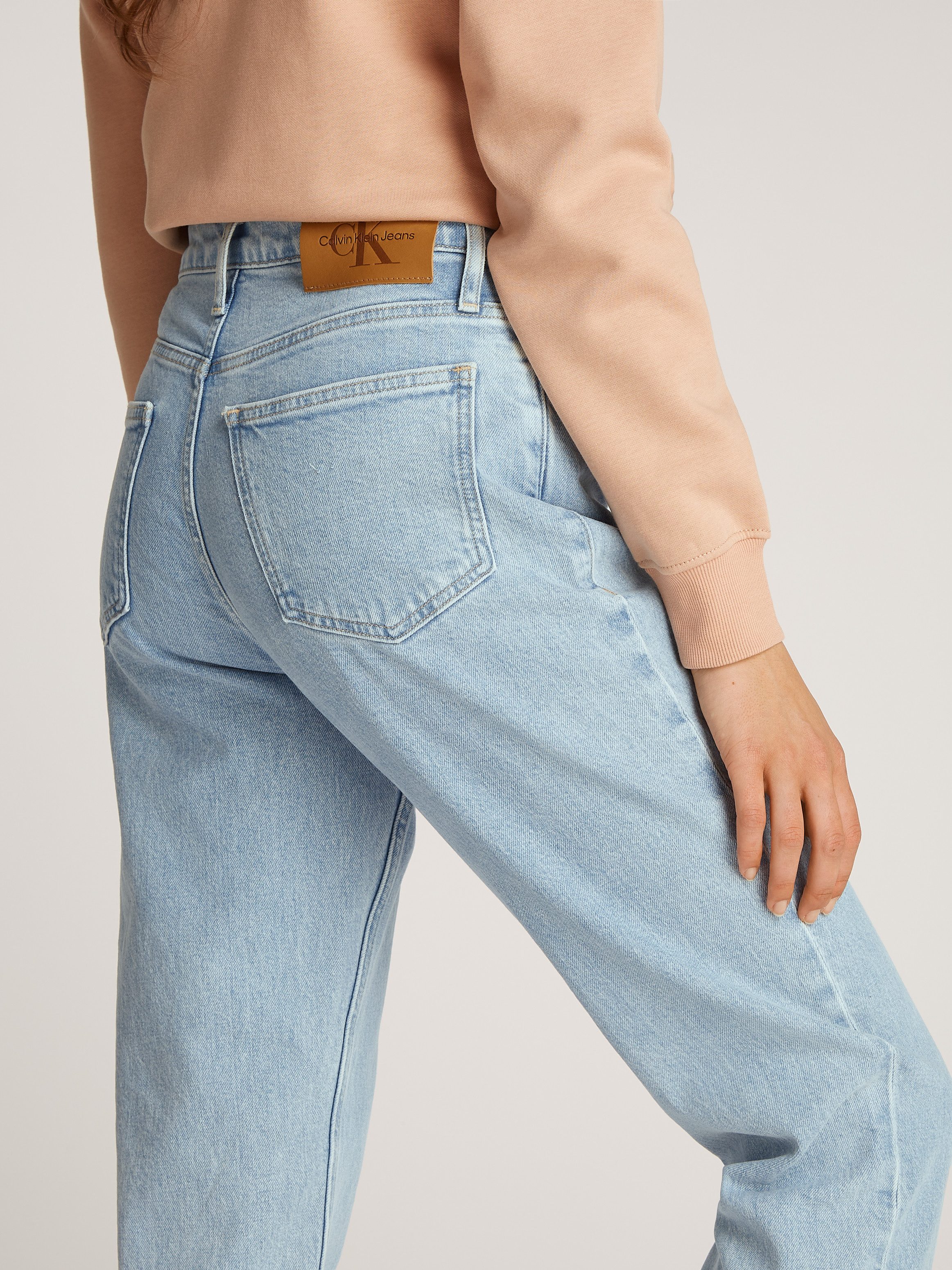 Calvin Klein Mom jeans MOM JEAN met muntzakje, logoprint