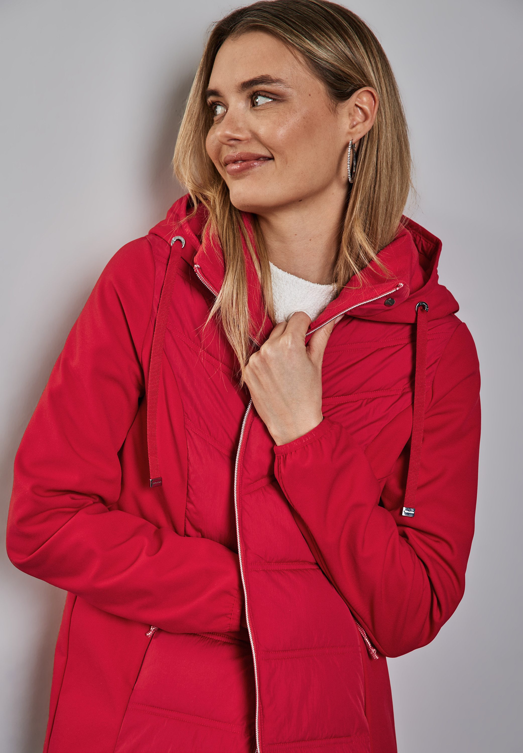 STREET ONE Softshell-jack met capuchon en rijgkoord