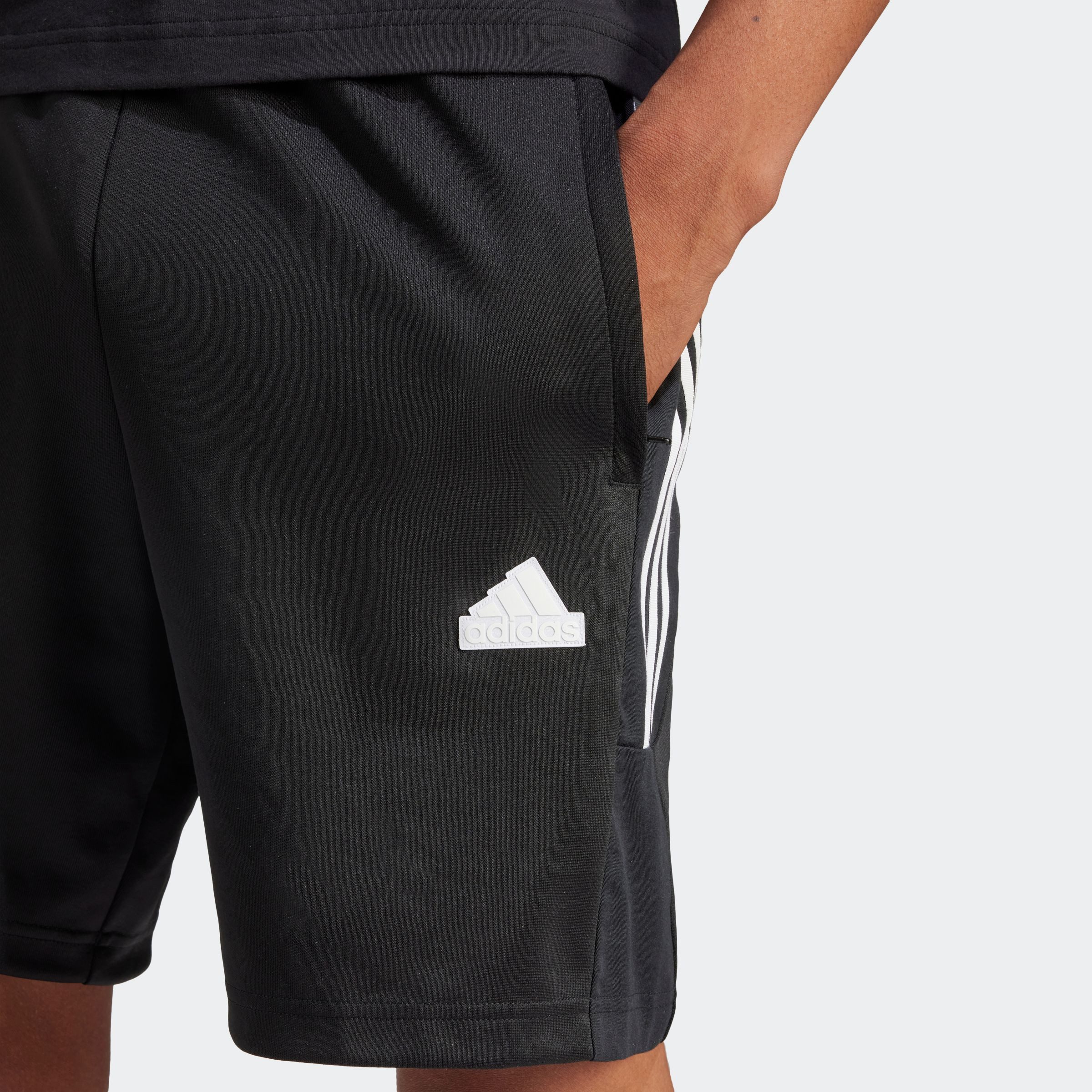 adidas Sportswear Short M TIRO SHO Q1 Trainingsshorts met logo, drukknopzak (1-delig)