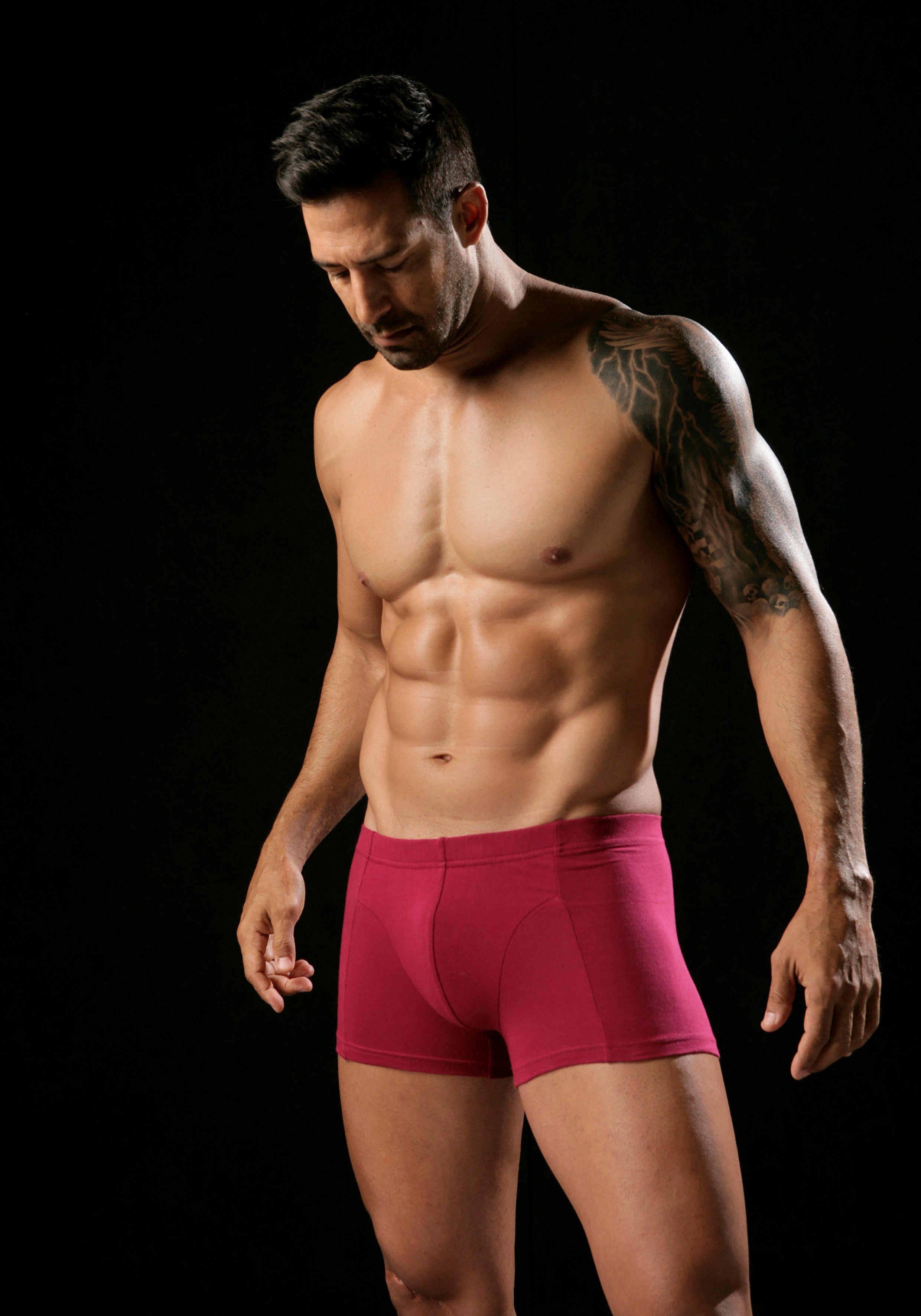 Bench. Boxershort voor heren met kleine logoprint op de pijp (blik, 4 stuks)