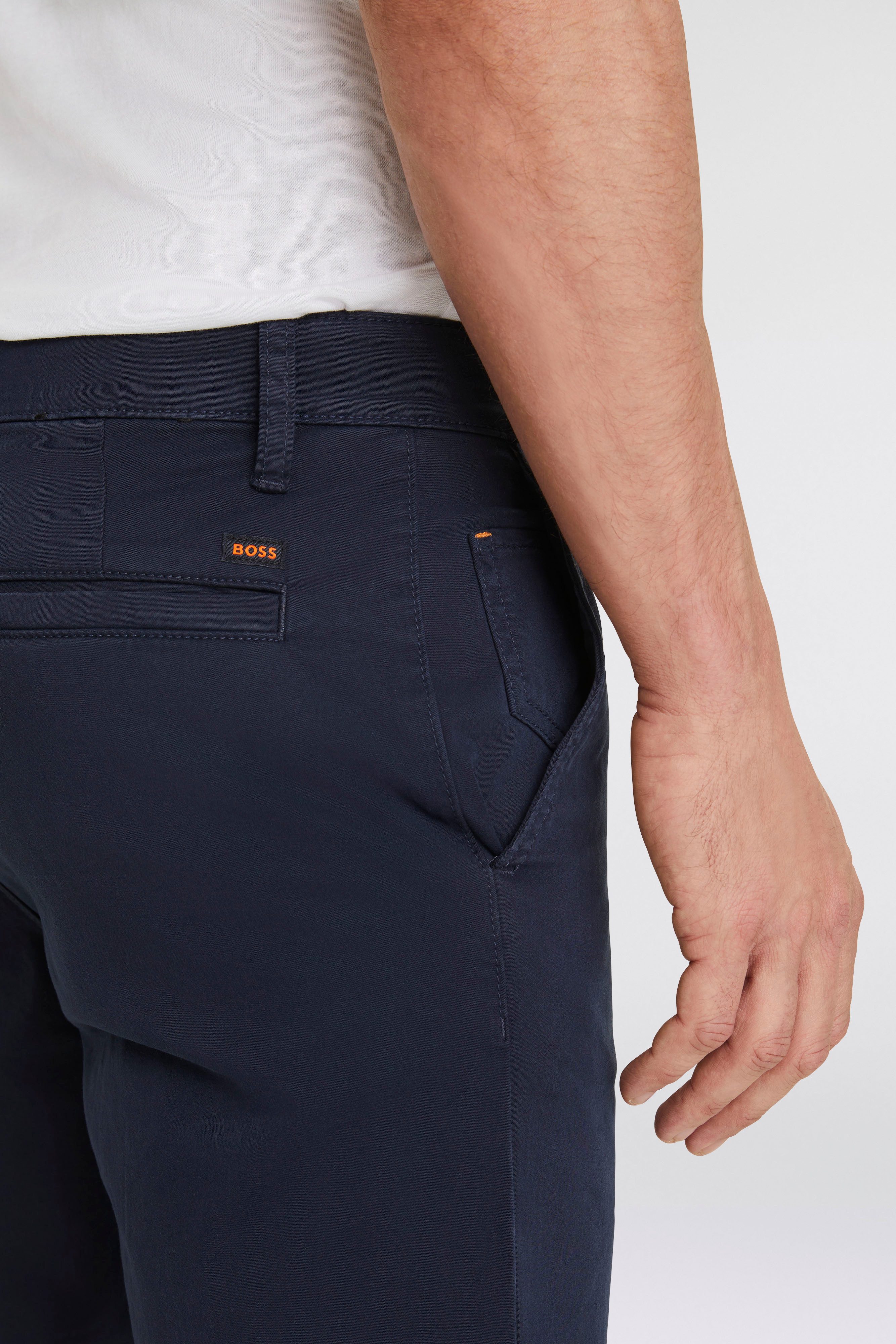 Boss Orange Chino TAPERED met boss-logo aan de achterkant