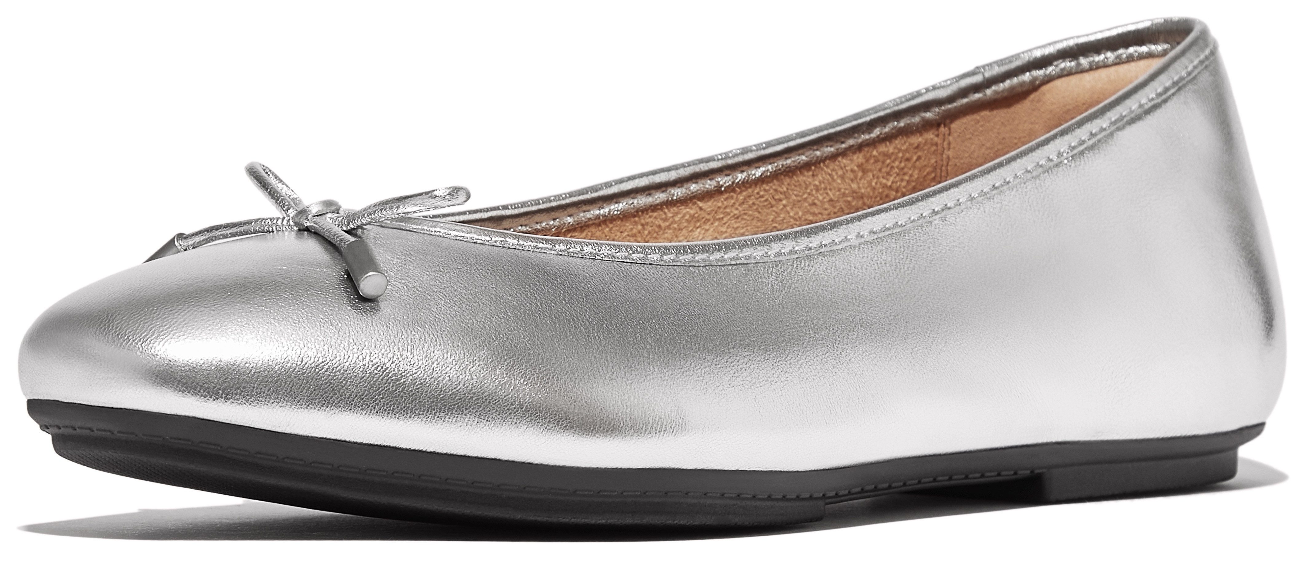Fitflop Ballerina's Delicato Bow Loafer, lage schoen, slipper in metallic look, smalle vorm