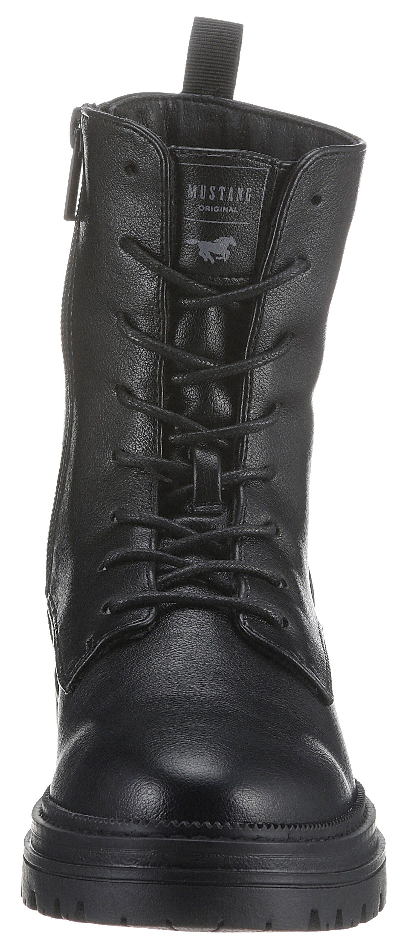 Mustang Shoes Winterlaarzen veterschoenen, winter enkellaars, nagels en decoratieve band aan de hiel