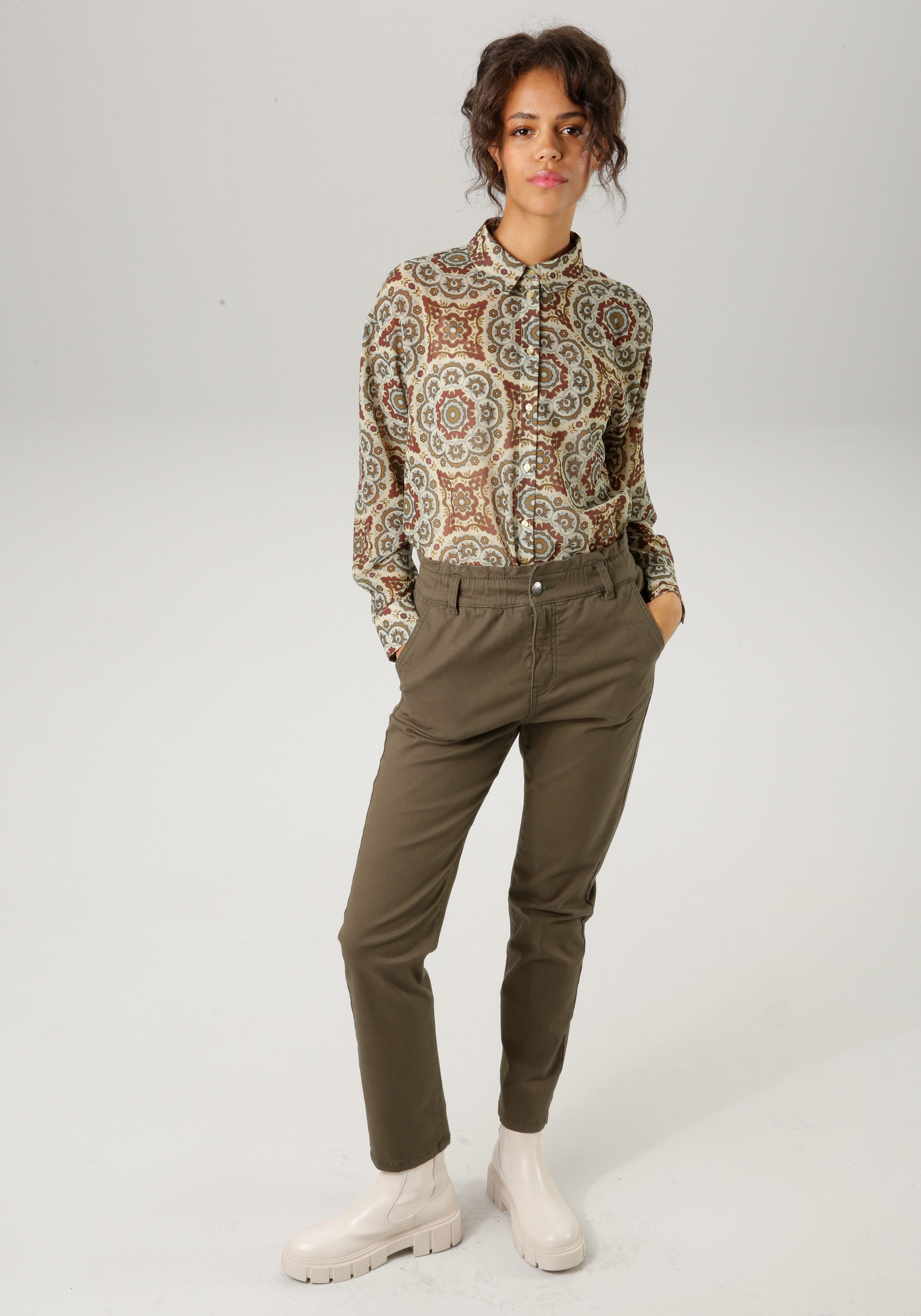 Aniston CASUAL Overhemdblouse met fantasierijke mandala-print