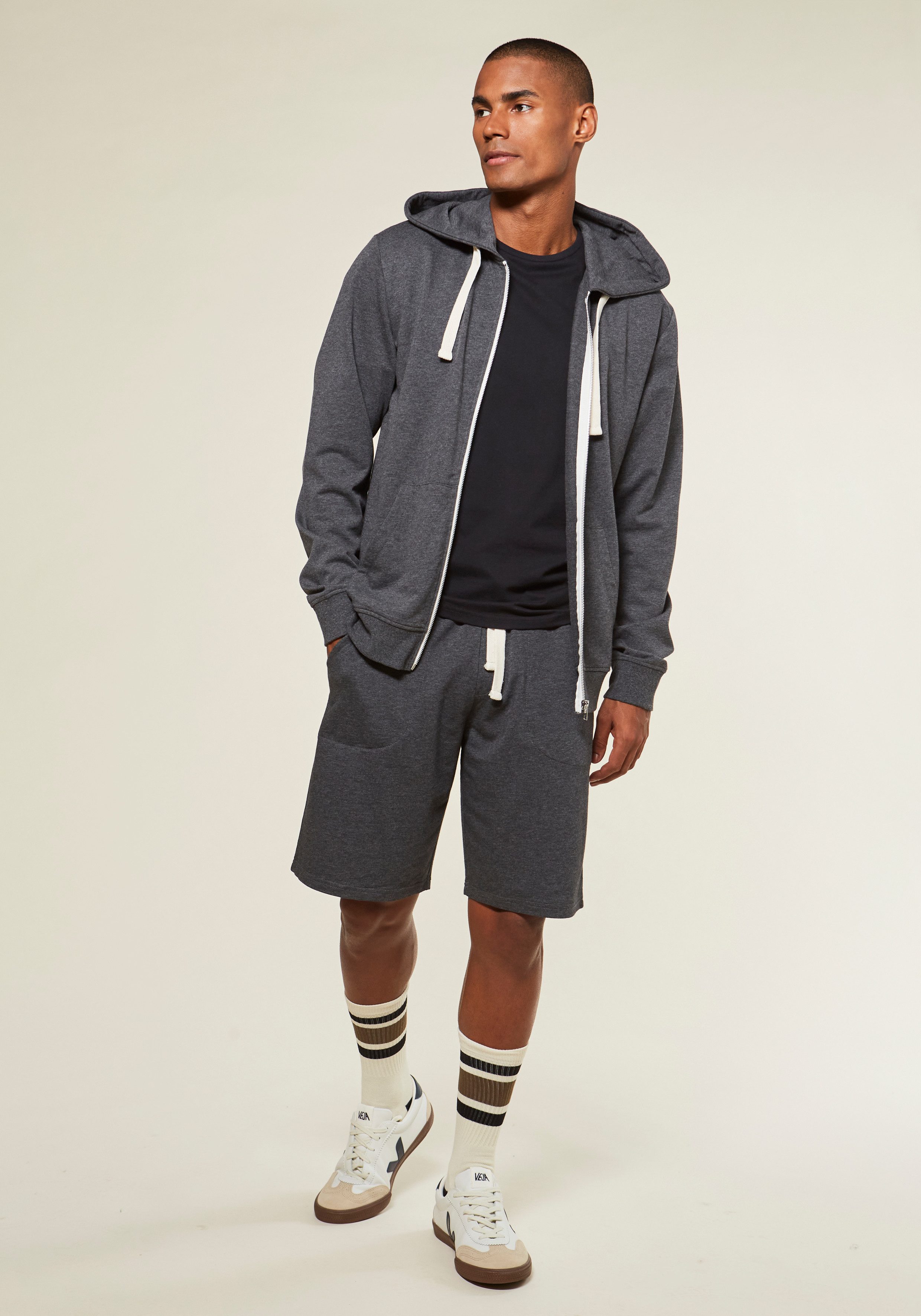 KangaROOS Sweatshort , zijvakken, contrasterende banden