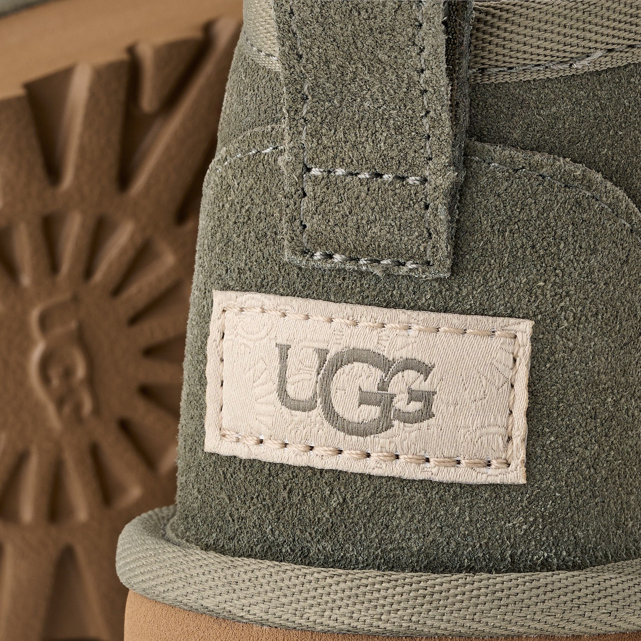 UGG Boots zonder sluiting KIDS' CLASSIC ULTRA MINI PLATFORM , plateaulaarzen, boots, winterboots met plateau