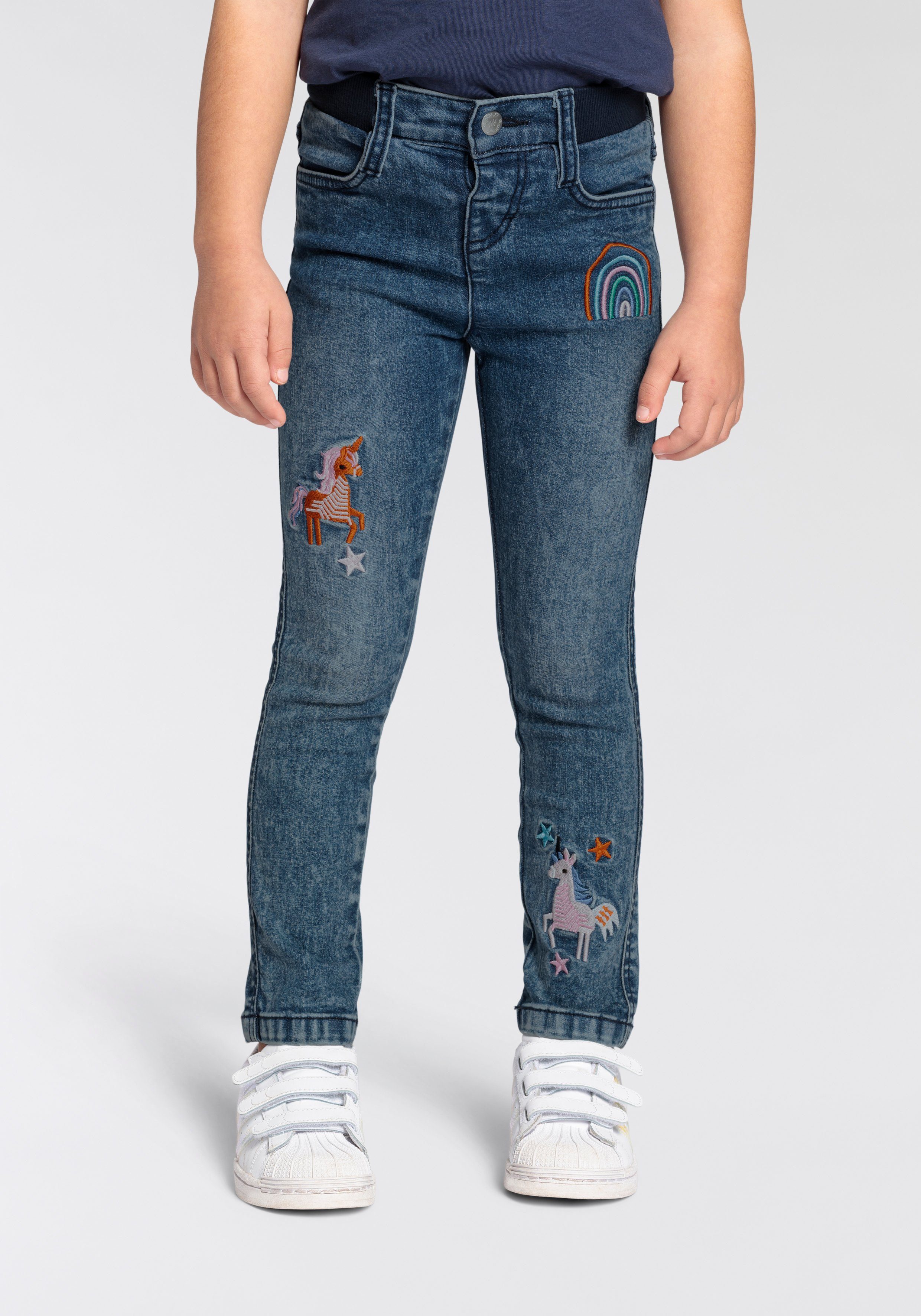 KIDSWORLD Stretch jeans Basic jeans met mooie borduursels smalle broekpasvorm, met verstelbare...