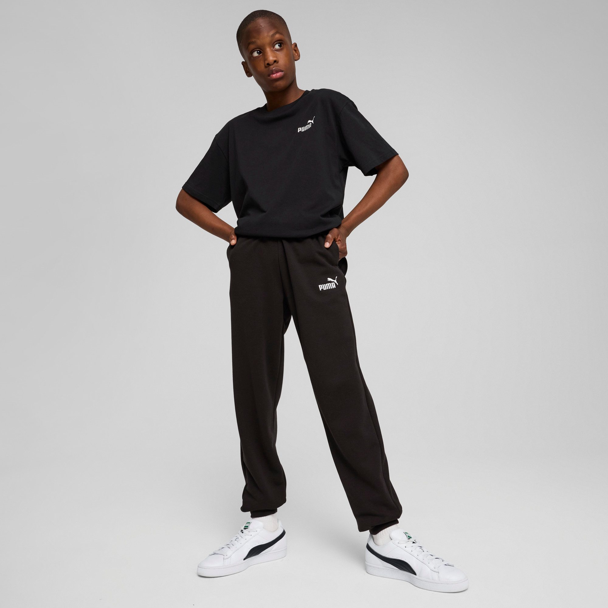 PUMA Trainingsbroek ESS NO. 1 LOGO SWEATPANTS TR B