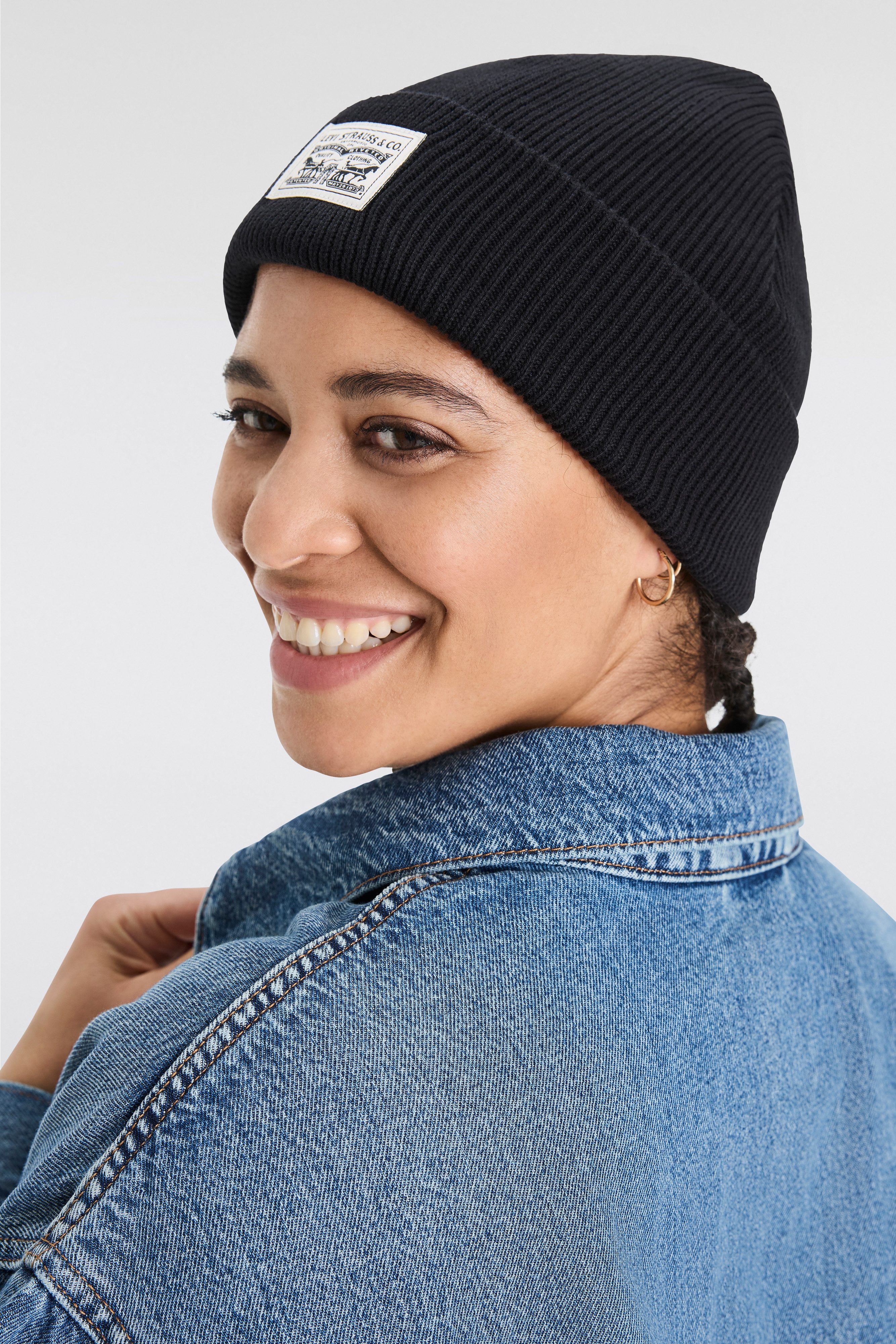 Levi's® Beanie BACKPATCH