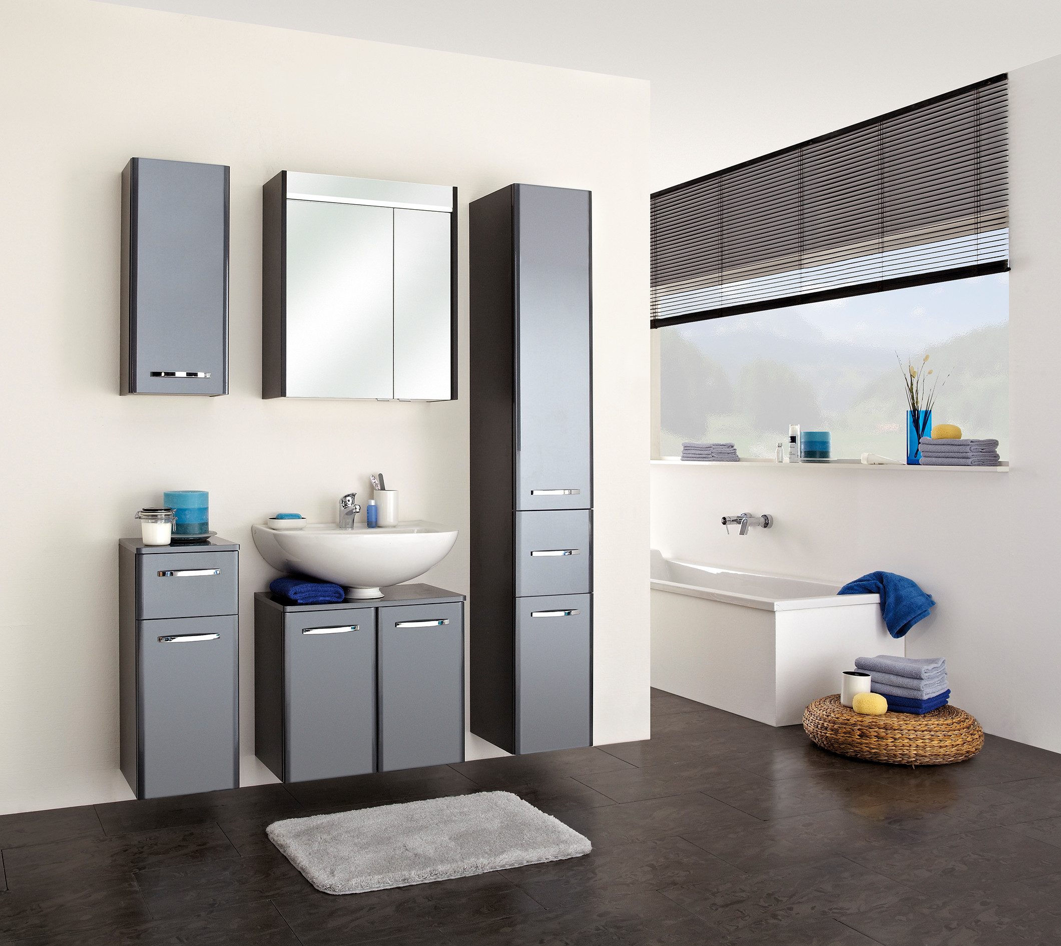 Saphir Badmeubelset Quickset 327 5-delig, wastafelonderkast en led-spiegelkast Antraciet hoogglans, incl. deurdemper, zonder wastafel, met 8 deuren
