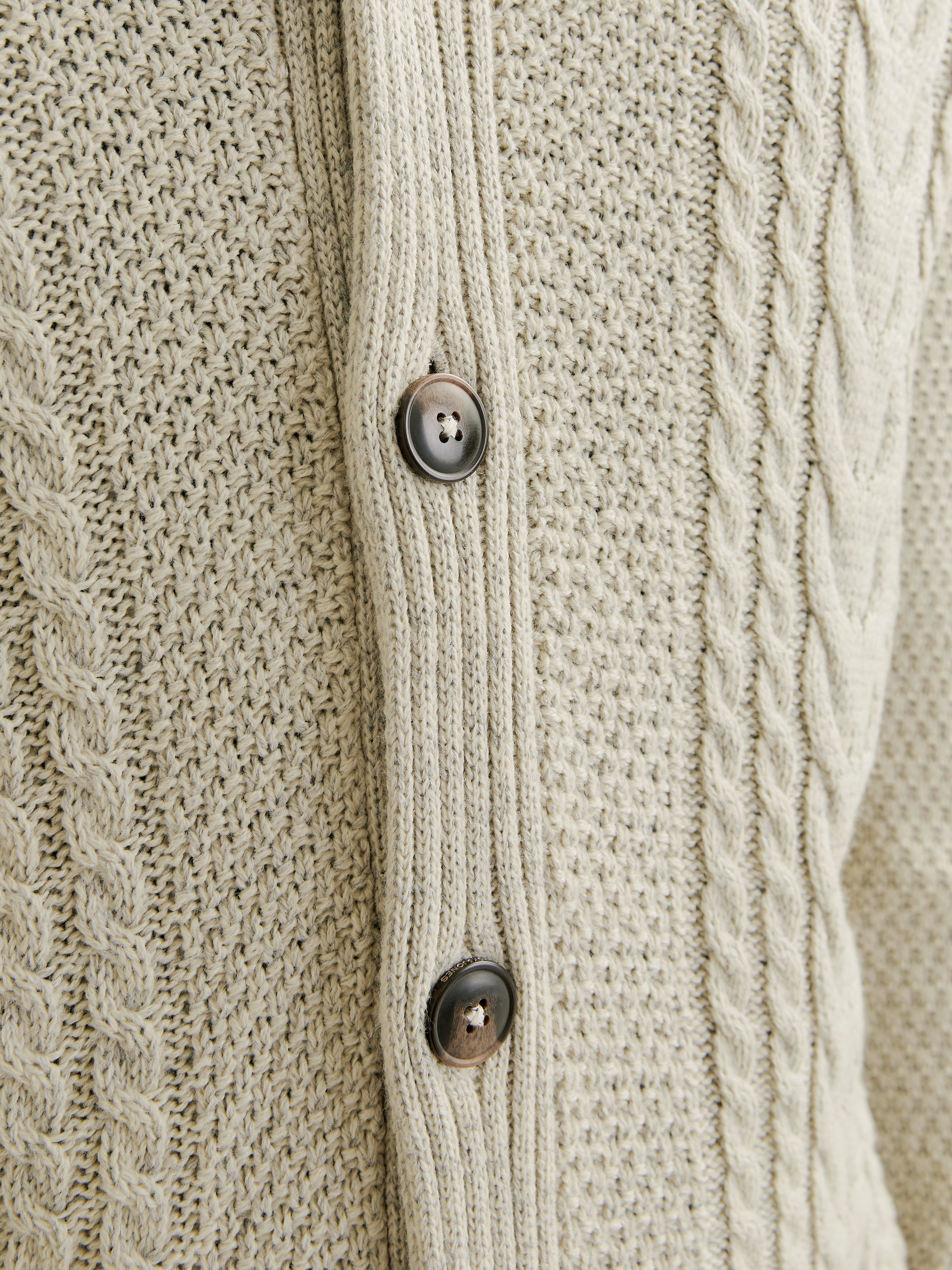 Jack & Jones Vest JJCRAIG KNIT SHAWL NECK AW24 met sjaalkraag en kabelpatroon