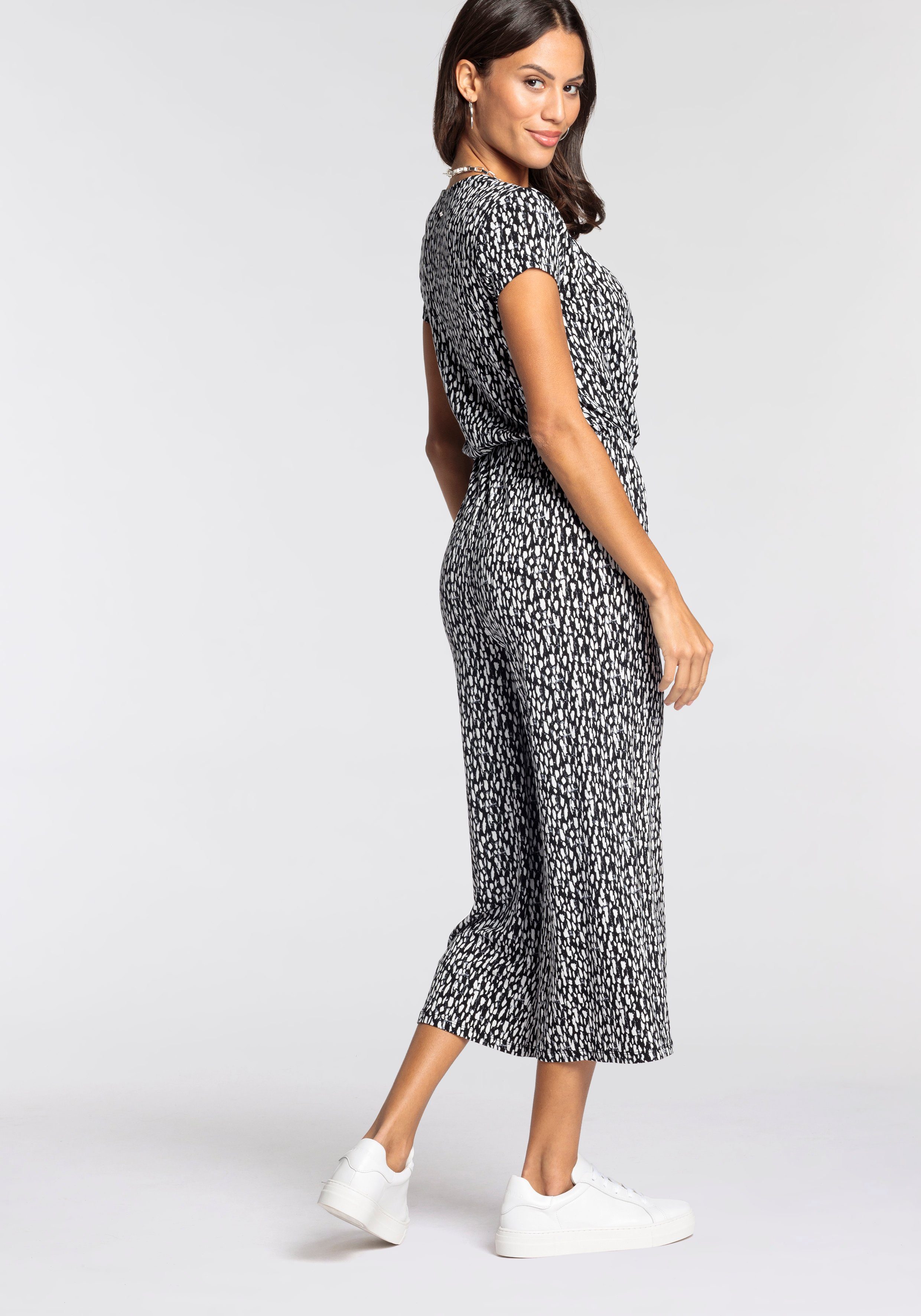 Laura Scott Jumpsuit met v-hals