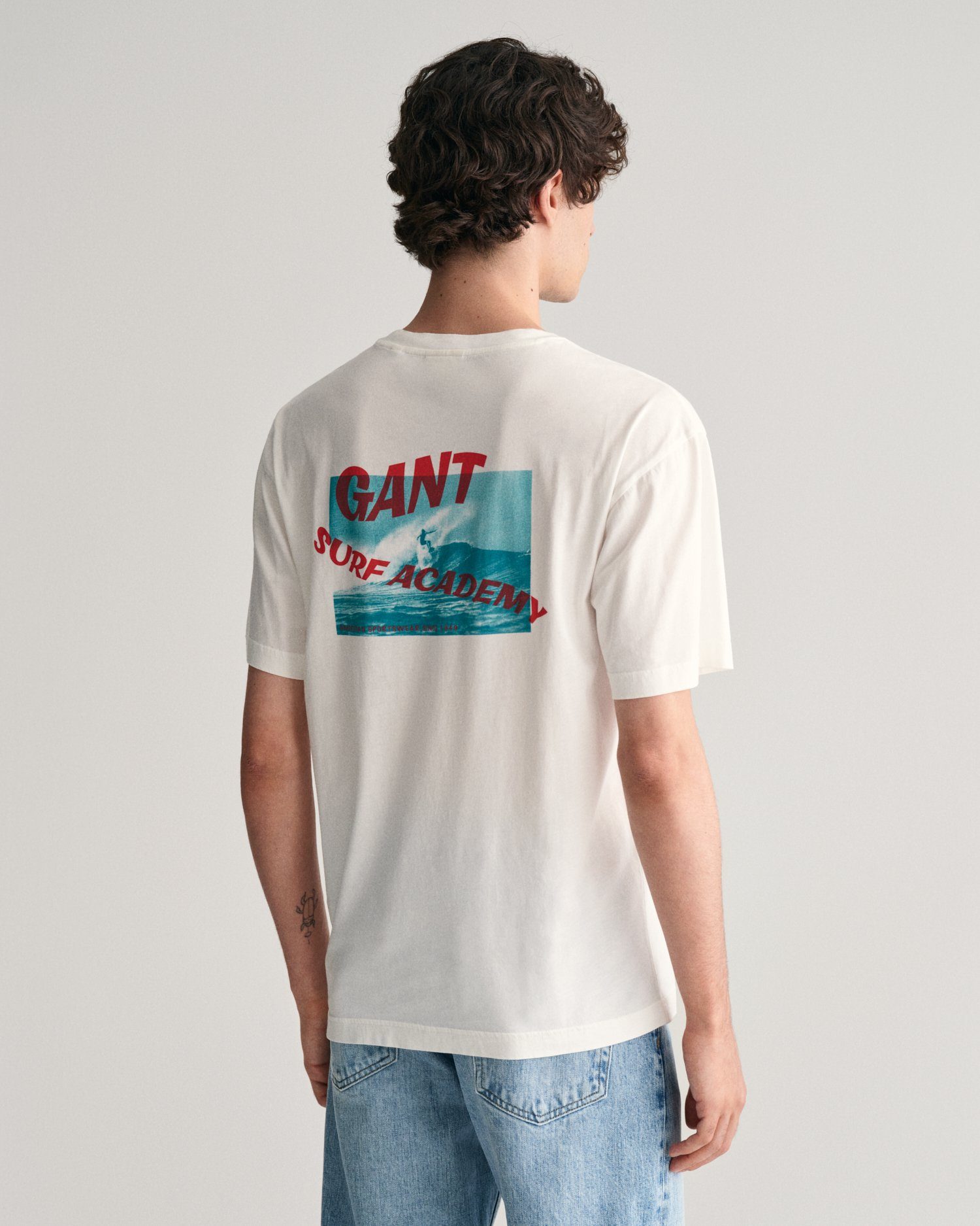 Gant T-shirt WASHED GRAPHIC SS T-SHIRT Met print op de achterkant