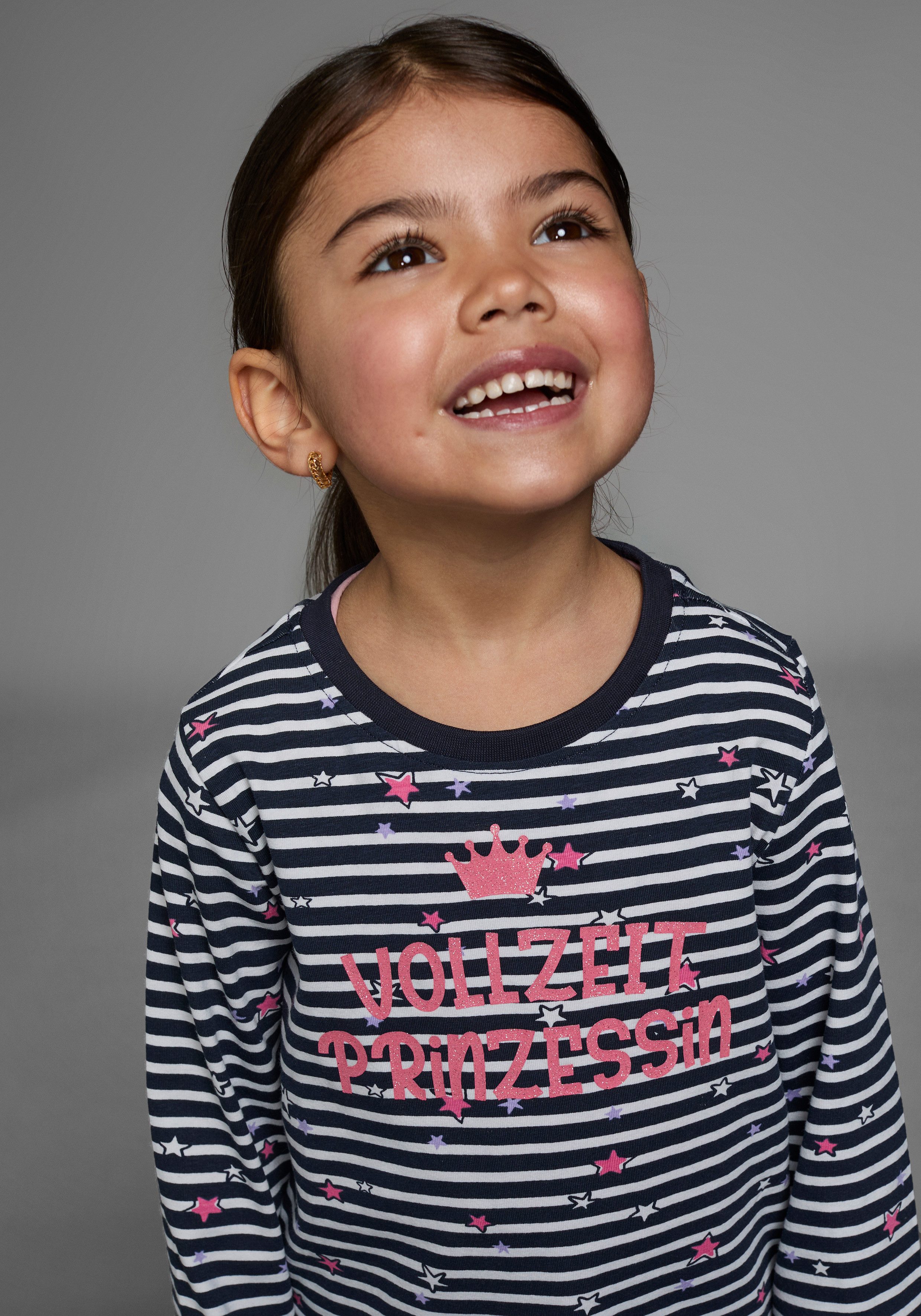 KIDSWORLD Shirt met lange mouwen Voltijds prinses Lange mouwen, basic pasvorm, met sterpatroon, ronde hals