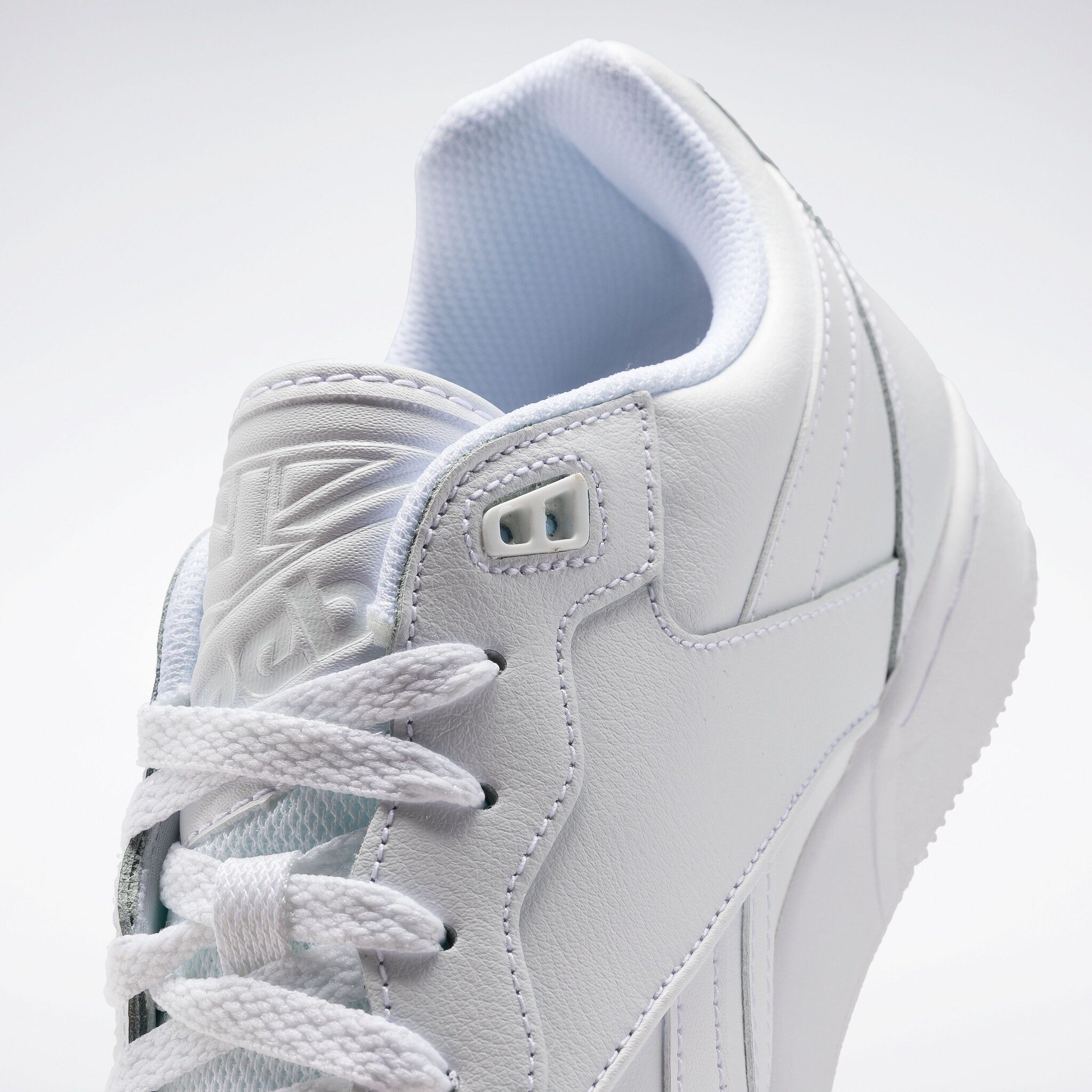 Reebok Classic Sneakers BB 4000 II