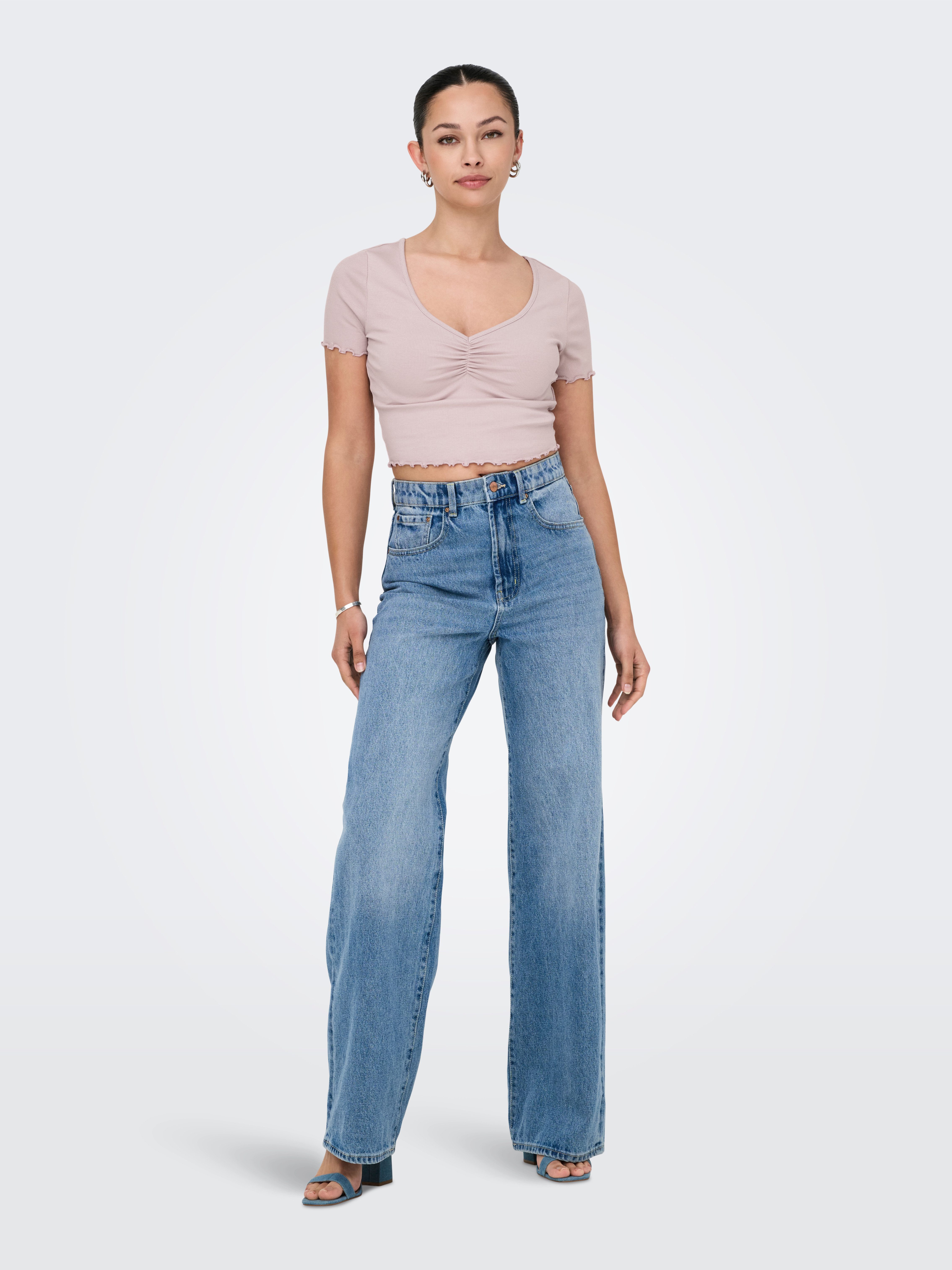 Only Shirt met korte mouwen ONLBETTY S/S V-NECK TOP CC JRS