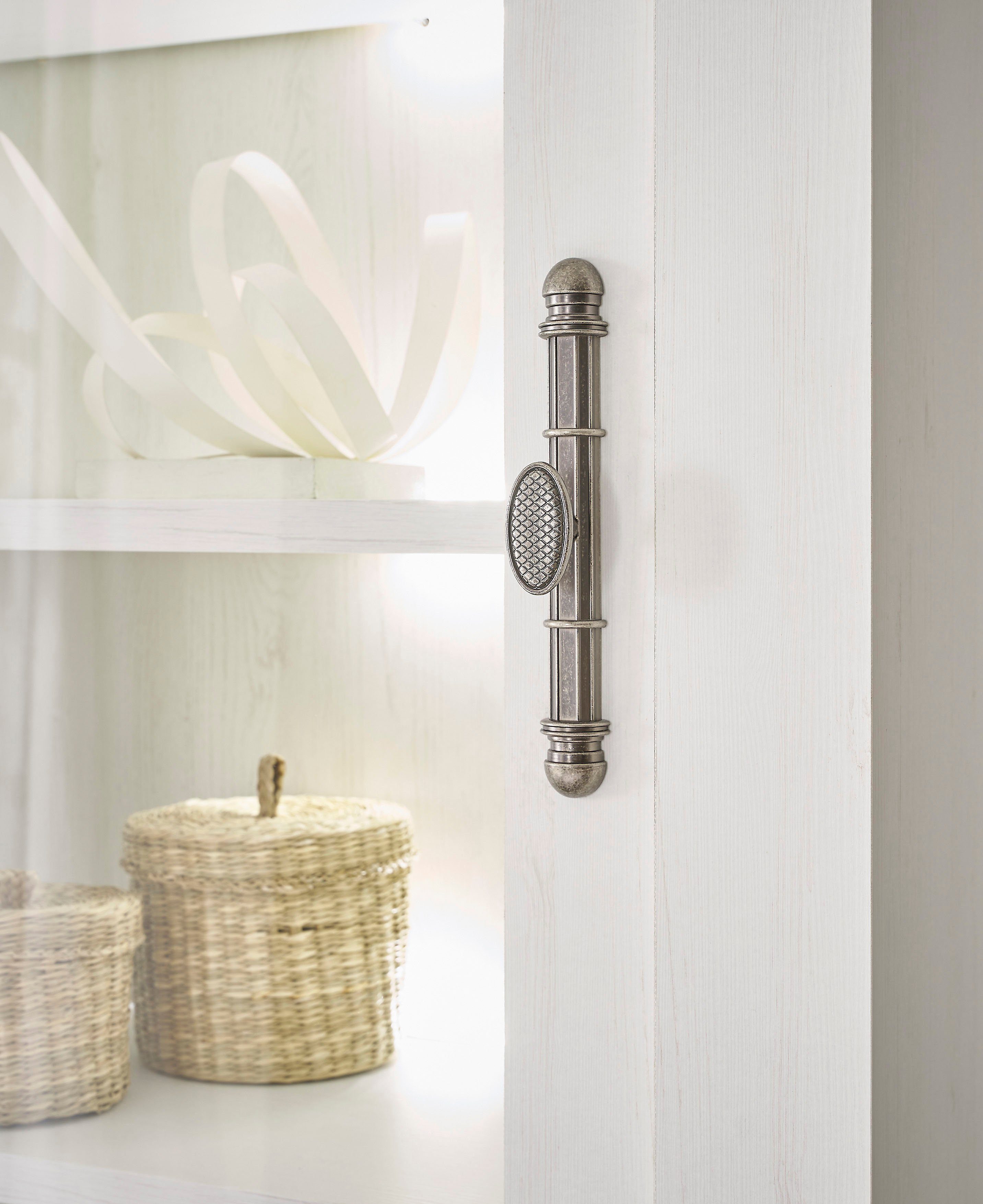 Home affaire Wandmeubel Ravenna in romantische landelijke stijl, grepen van metaal, soft-closefunctie (4-delig)