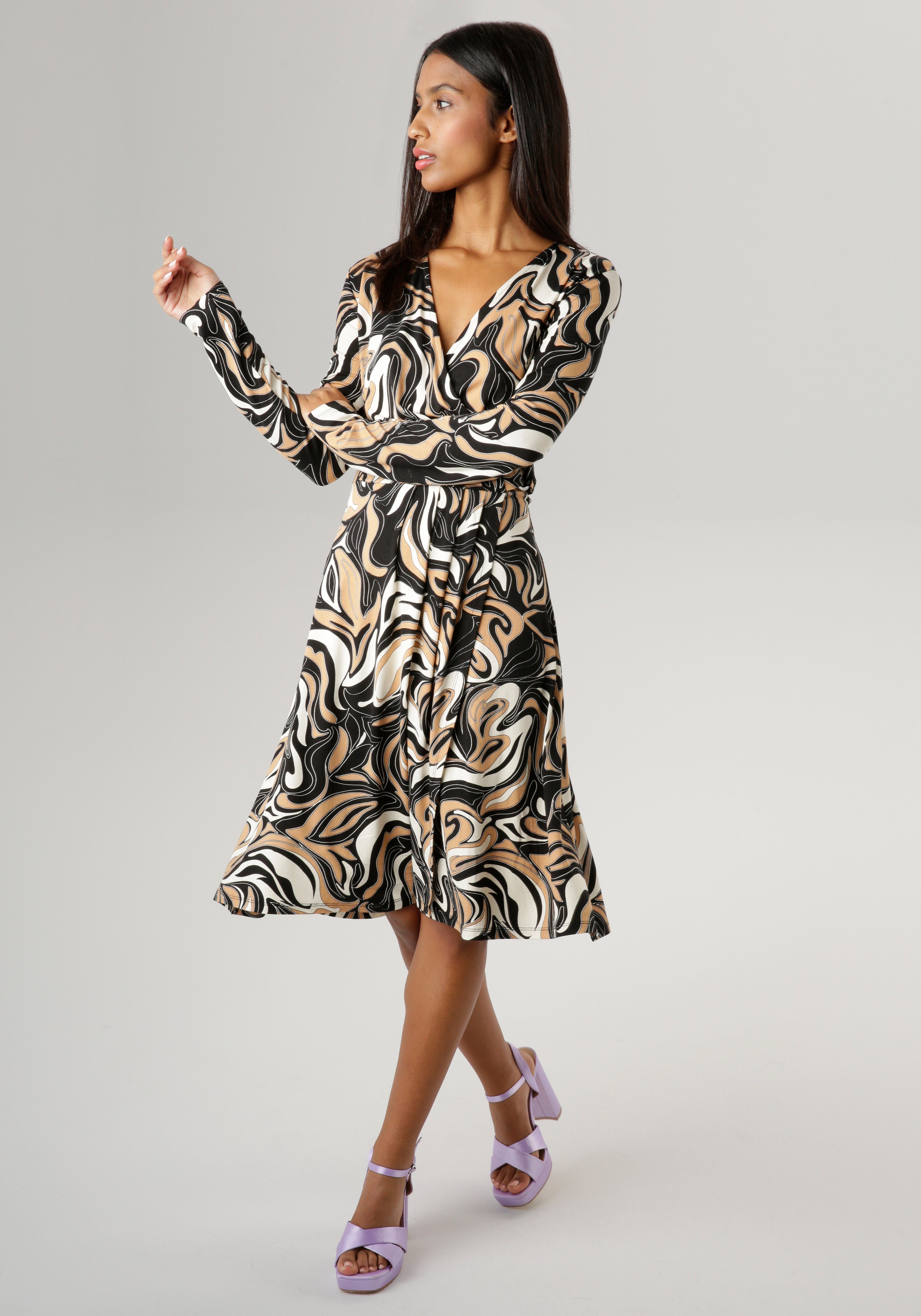 Aniston SELECTED Jerseyjurk met zilverkleurige sierring in de taille
