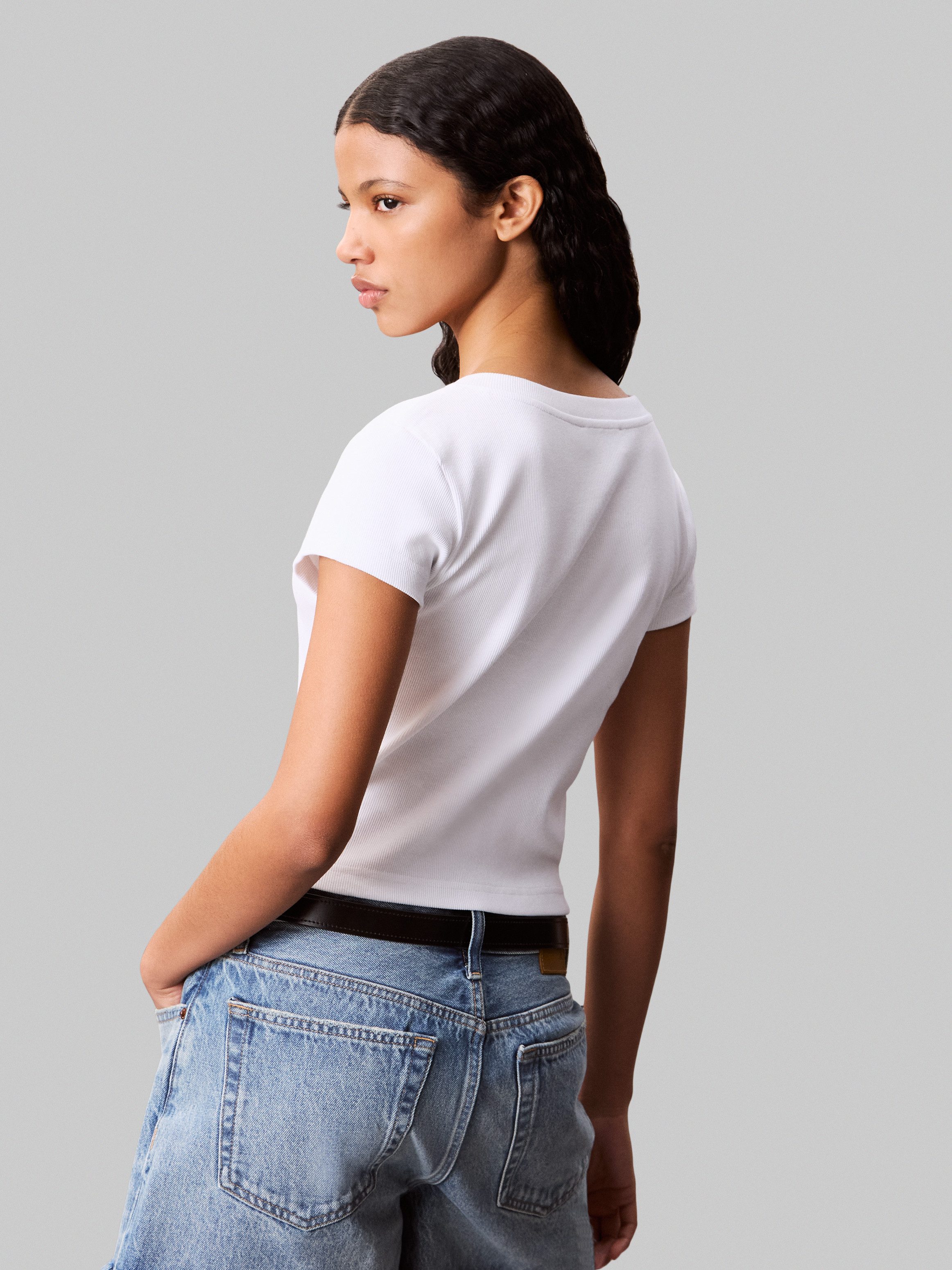 Calvin Klein T-shirt A- SS WOVEN LABEL RIB VNECK TEE