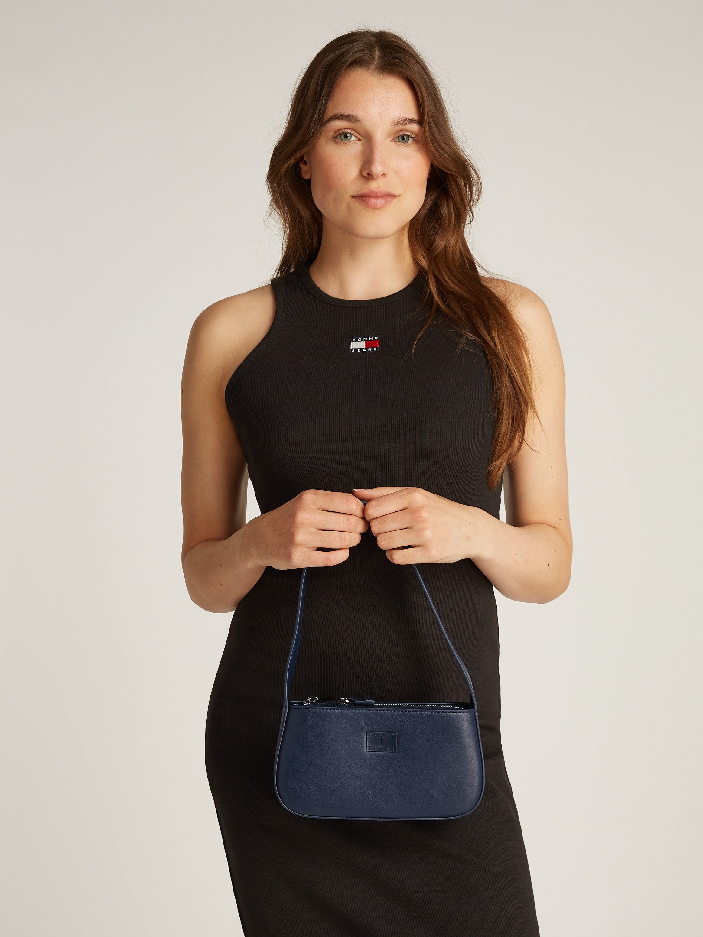 TOMMY JEANS Schoudertas TJW ESS MUST SHOULDER BAG dames schoudertas mini tas handtas met logo-vlag