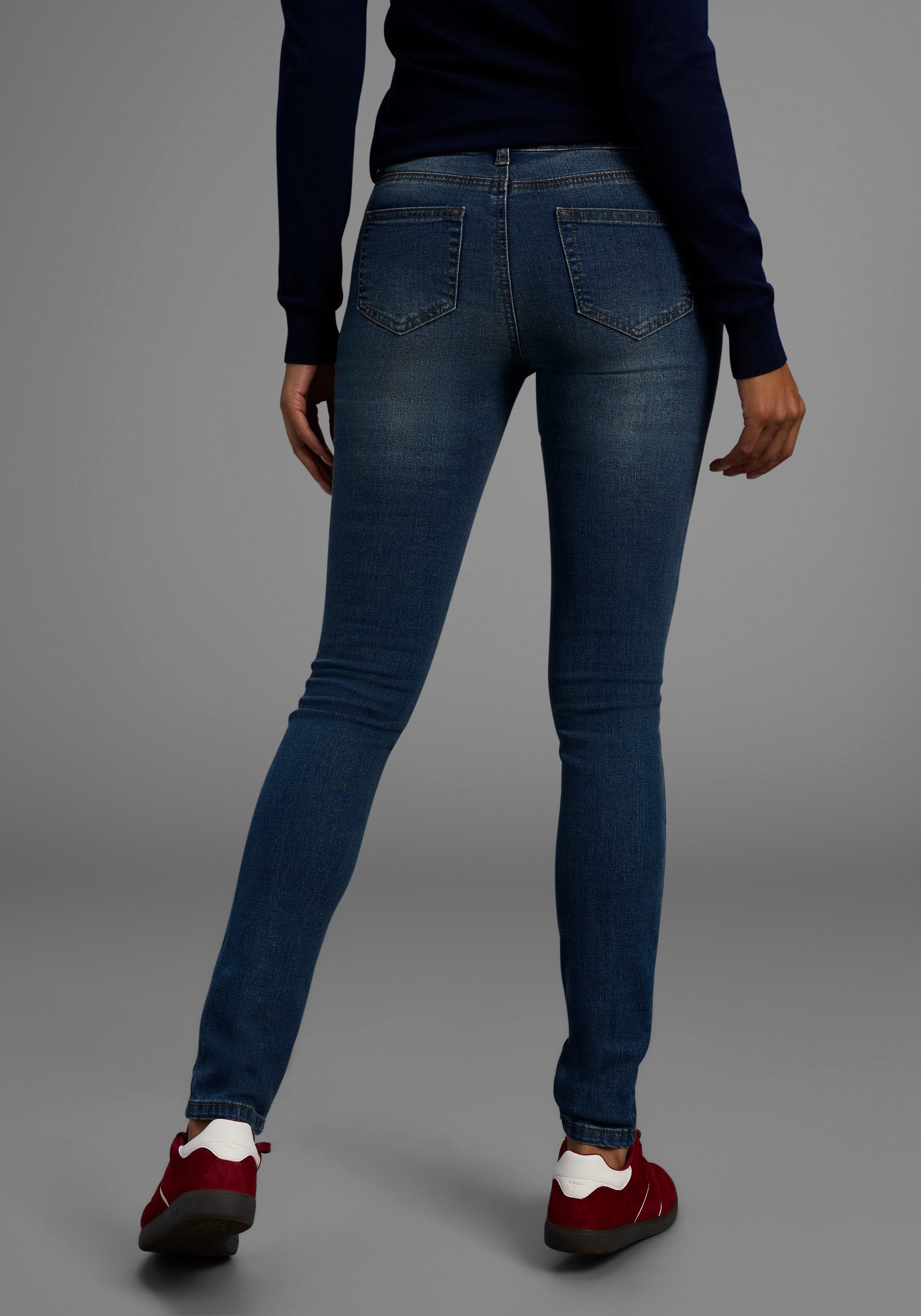 Arizona Skinny fit jeans Met geren extra-strakke been snit, lage taille