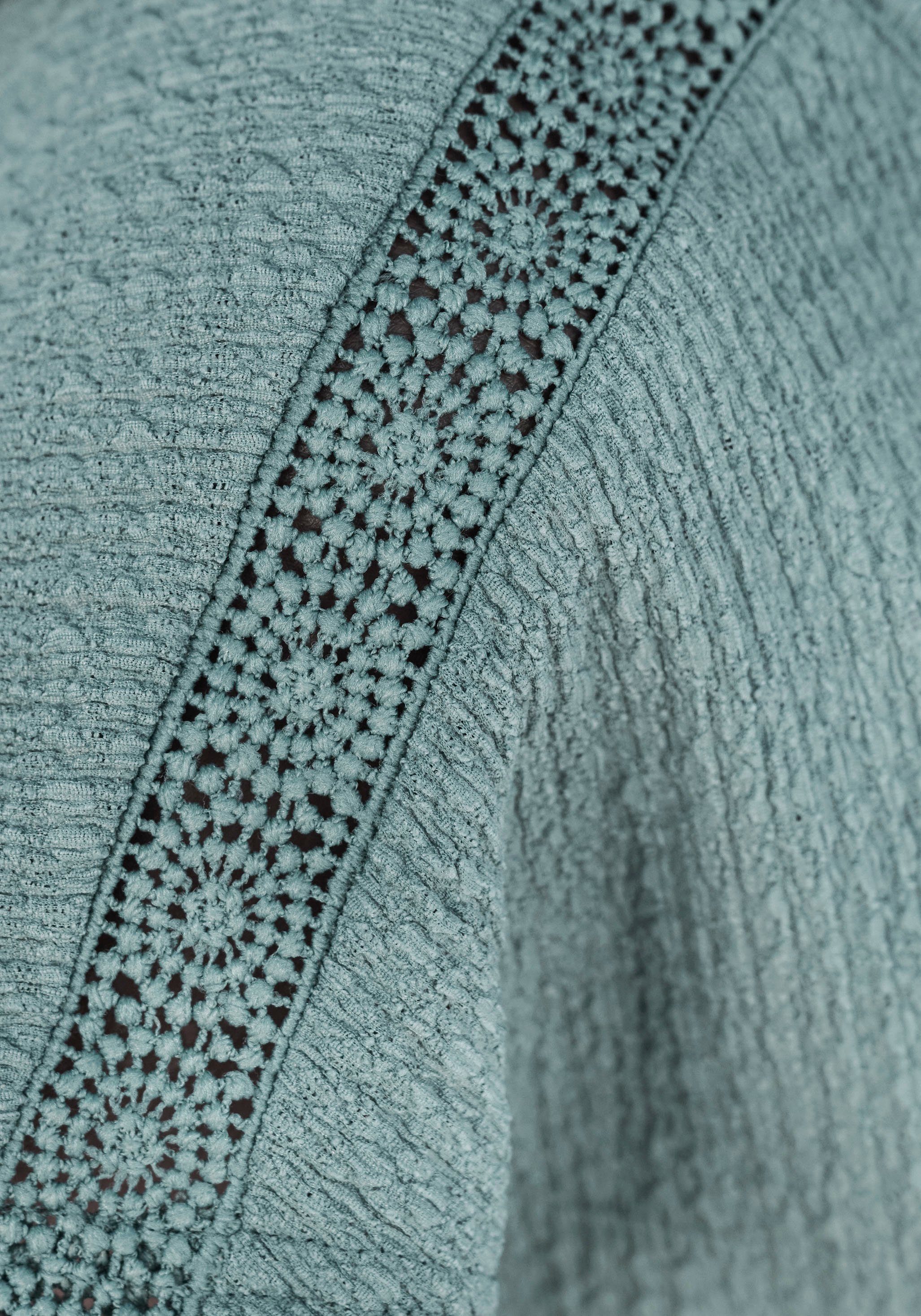 Vivance Shirt met korte mouwen Met decoratieve haak-inzet van kreukvrije crêpe-kwaliteit (1-delig)