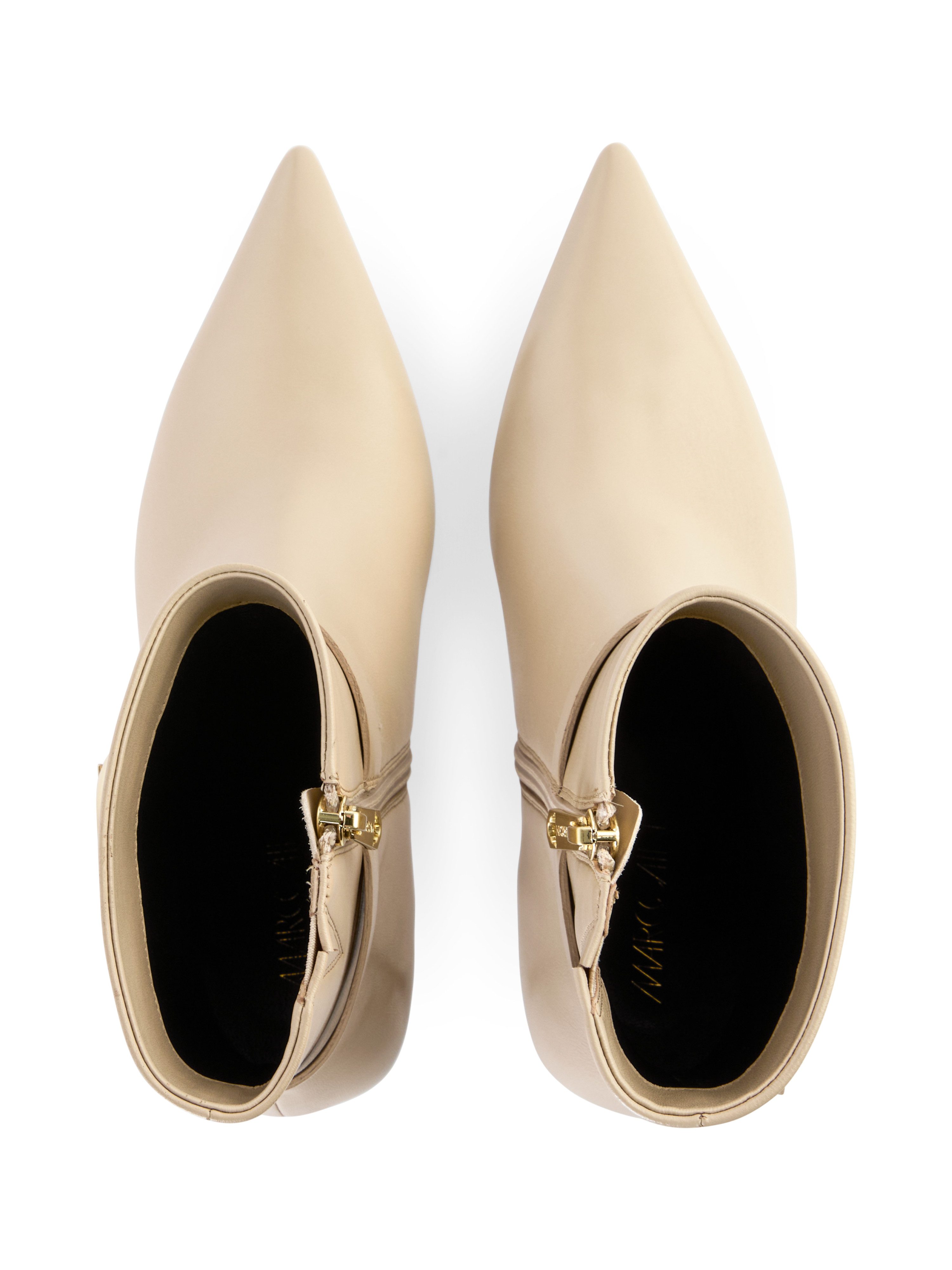 Marc Cain Laarsjes Collections Feminine Rigour