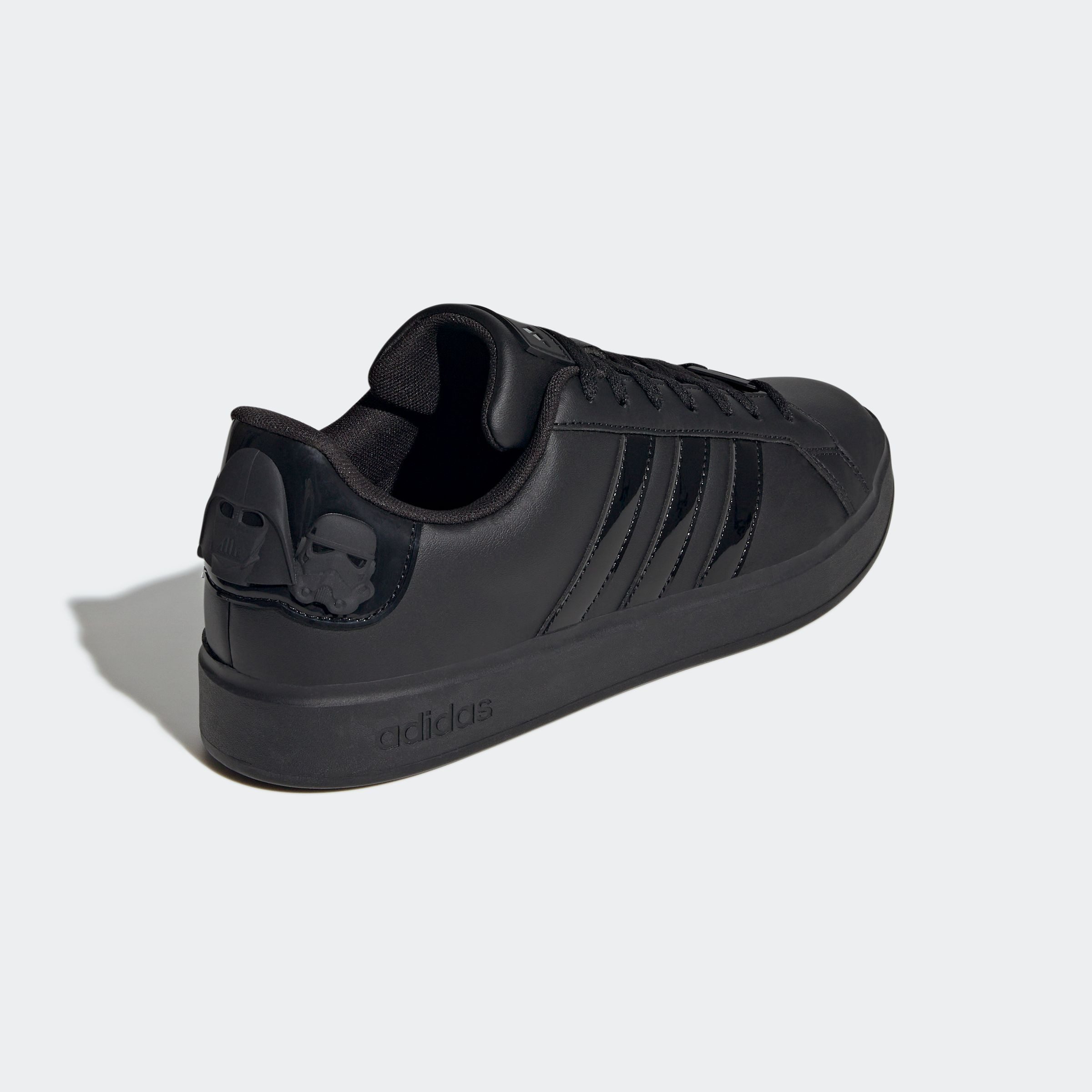adidas Sportswear Sneakers ADIDAS STAR WARS GRAND COURT SCHOEN Design geïnspireerd op de adidas Superstar