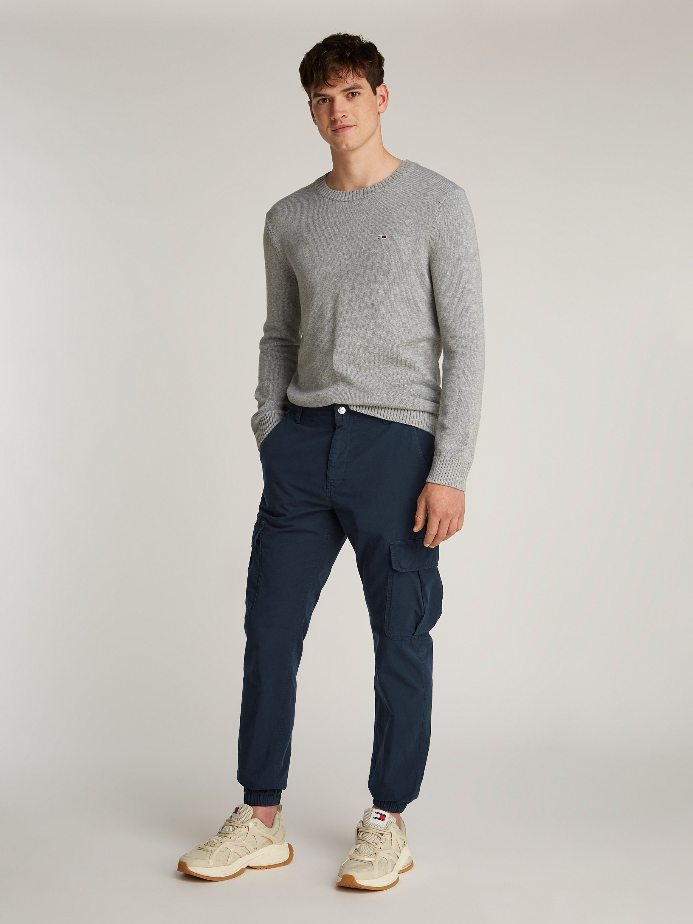 TOMMY JEANS Cargobroek TJM RYAN CARGO met geborduurd logo