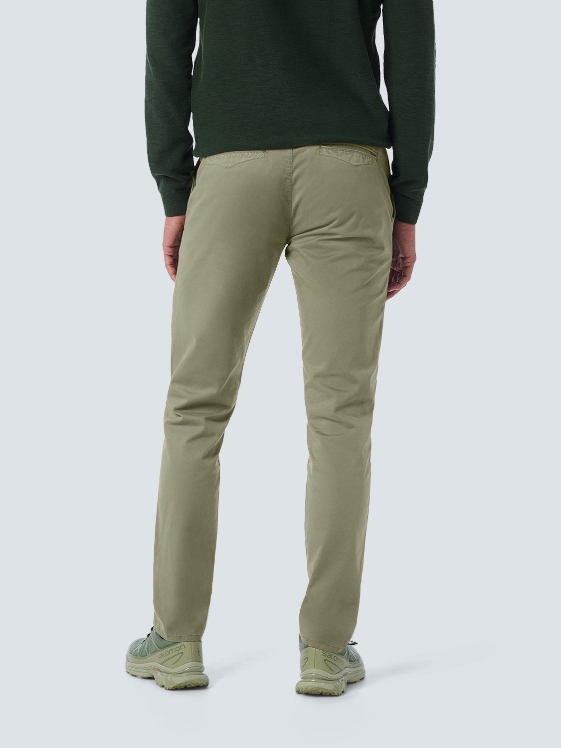 NO EXCESS Chino met garment-dyed finish