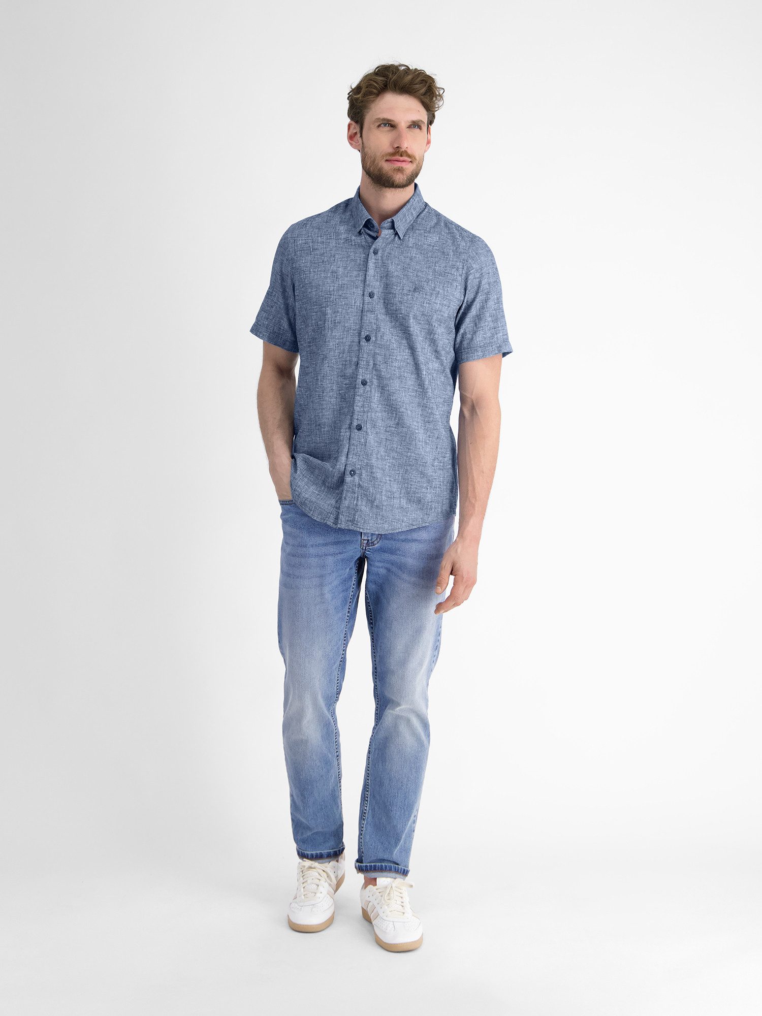 Lerros Overhemd met korte mouwen LERROS kortarmig overhemd met verborgen button-down kraag