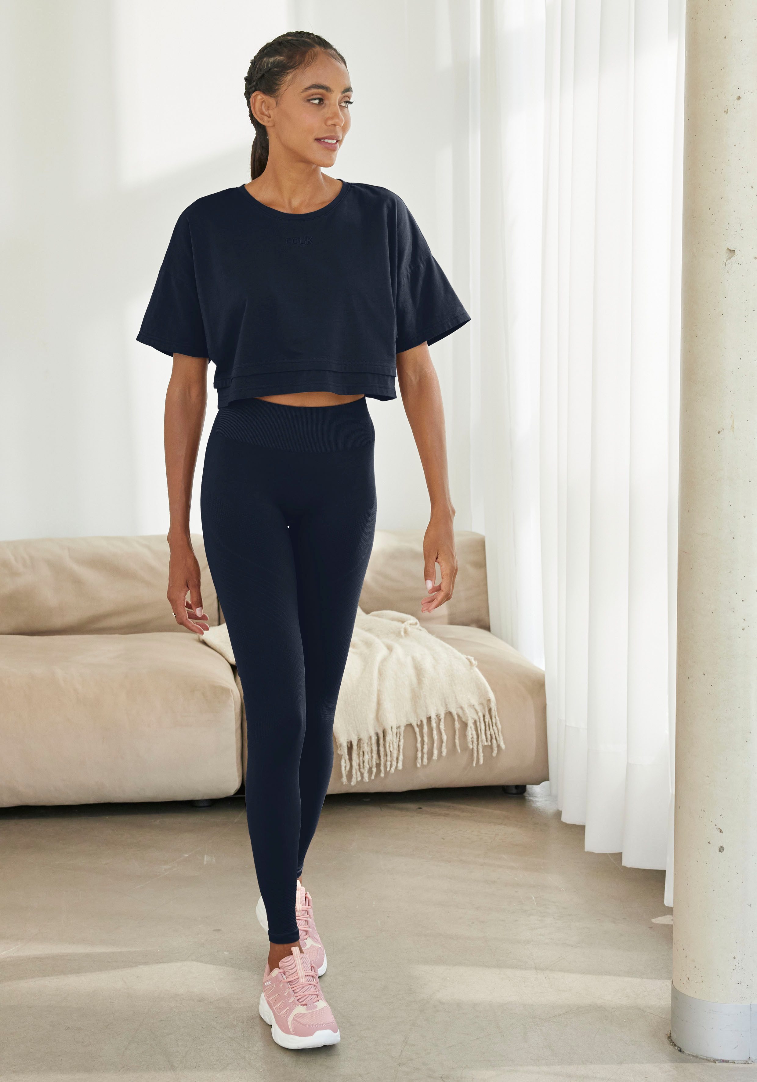 Lascana Naadloze legging Po Push Up met ribstructuur en shaping-effect, sportbroek, sportleggings