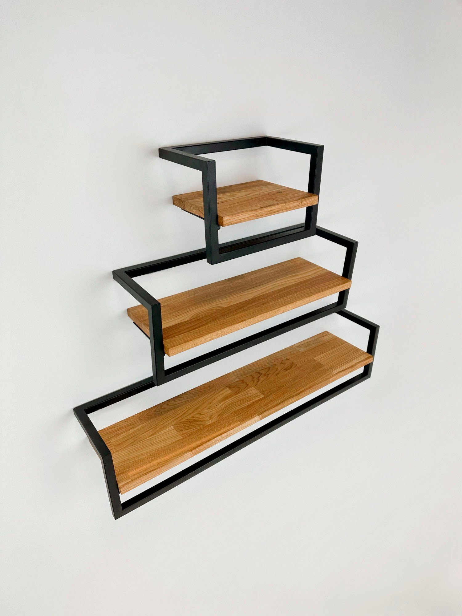 andas Wandplank Kemi Frame van metaal, legplank van eikenhout