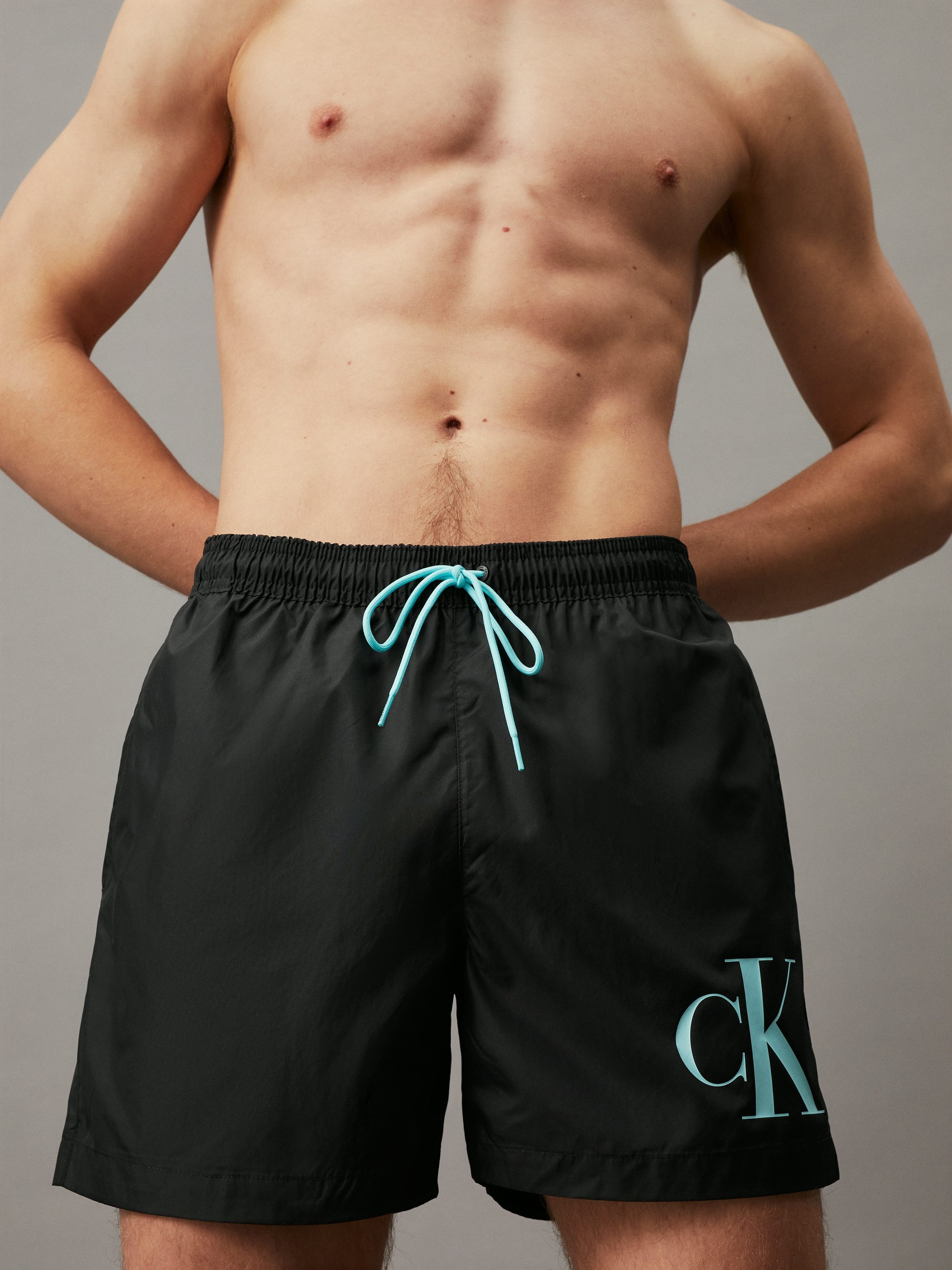 Calvin Klein Swimwear Zwemshort MEDIUM DRAWSTRING met contrastkleurig logo