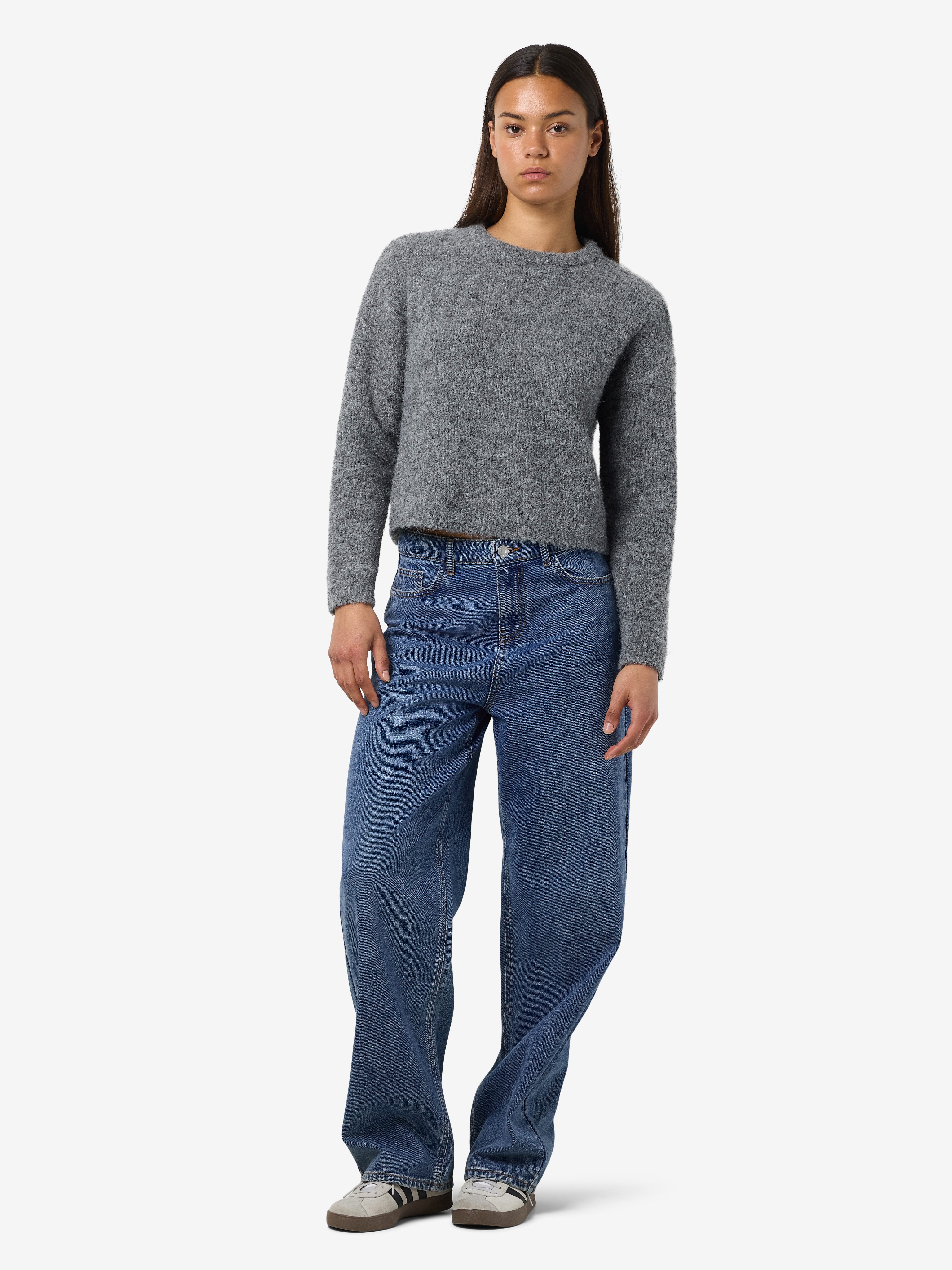 Noisy may Trui met ronde hals NMDOLLY L/S O-NECK KNIT FWD NOOS