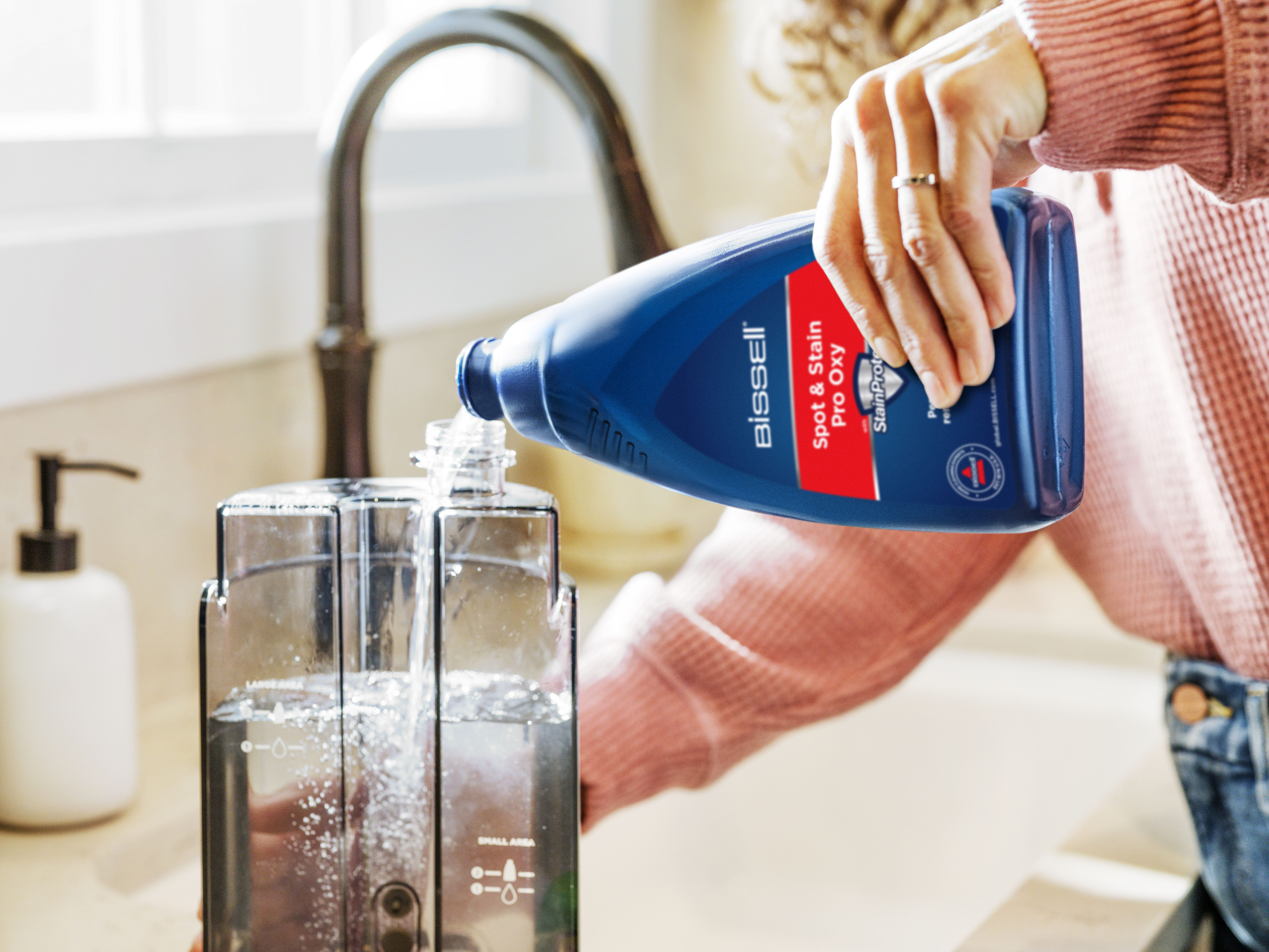 Bissell Waszuiger 3928N, SpotClean C5 Select, krachtig, klein, dual-tank >15kpa, zelfreinigend, reinigt vlekken op tapijt, bekleding, autostoel